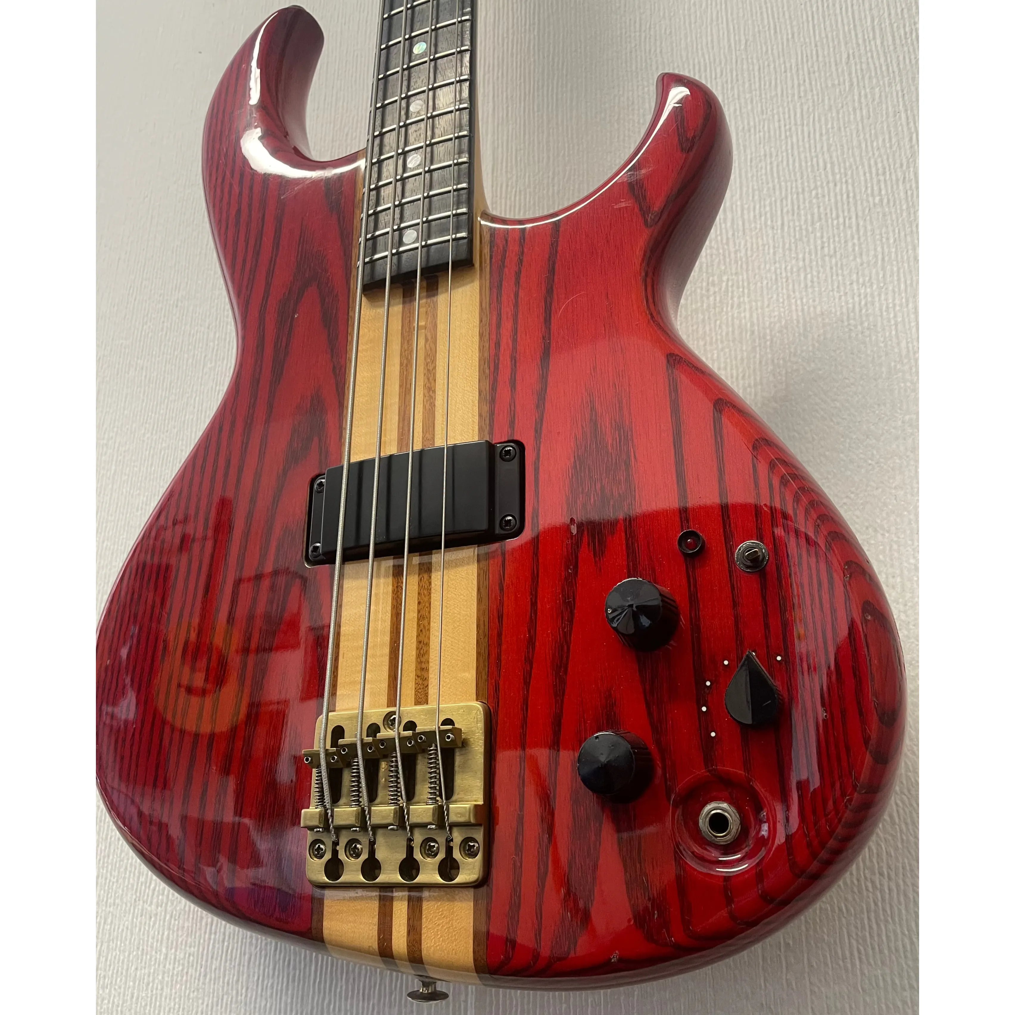 Aria Pro II Electric Bass Guitar SB 1000 PR in Paduak Red Pre-Owned