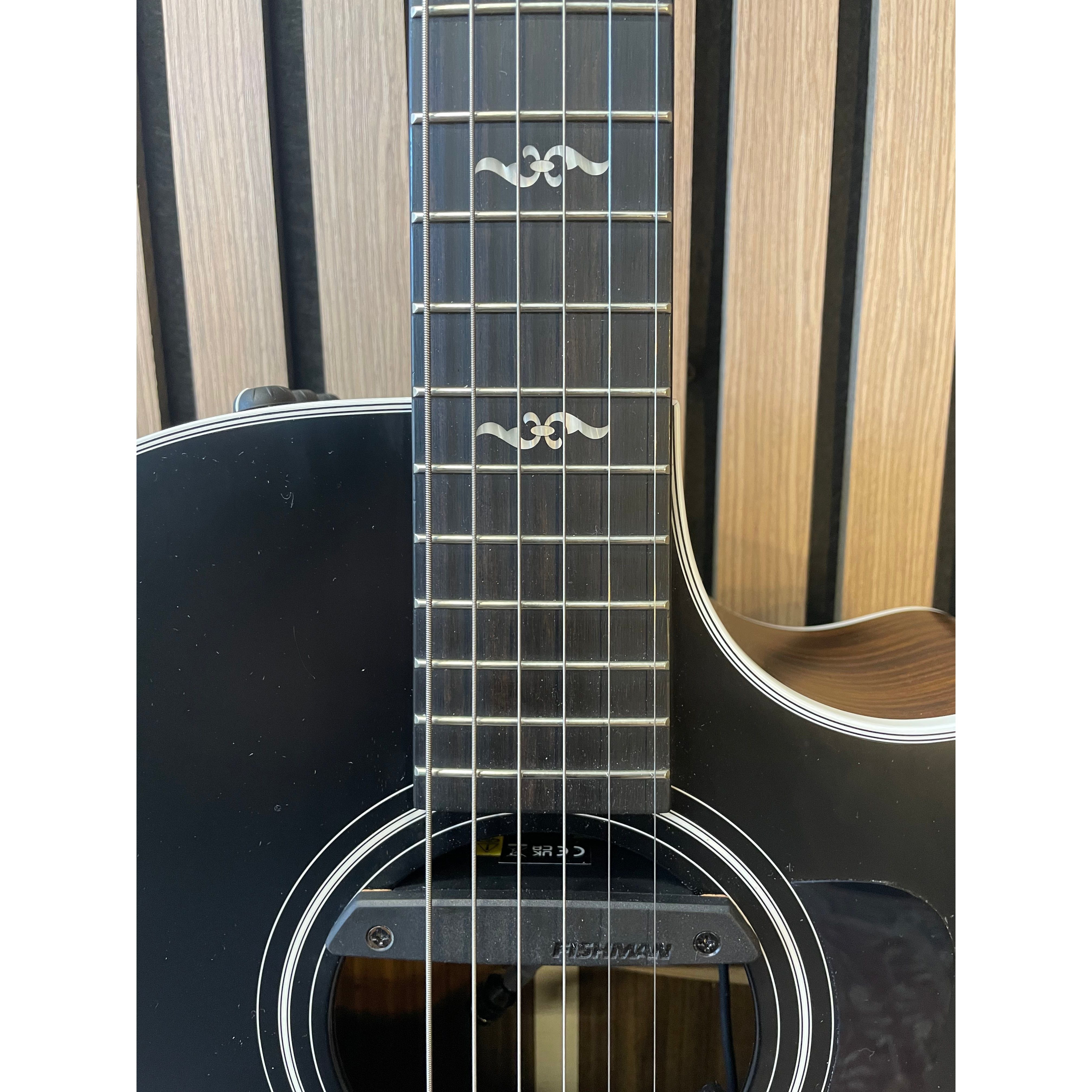 Taylor 414CE-R Blacktop Limited Edition with Fishman Split Earth Pickup System and Hardcase Pre-Owned
