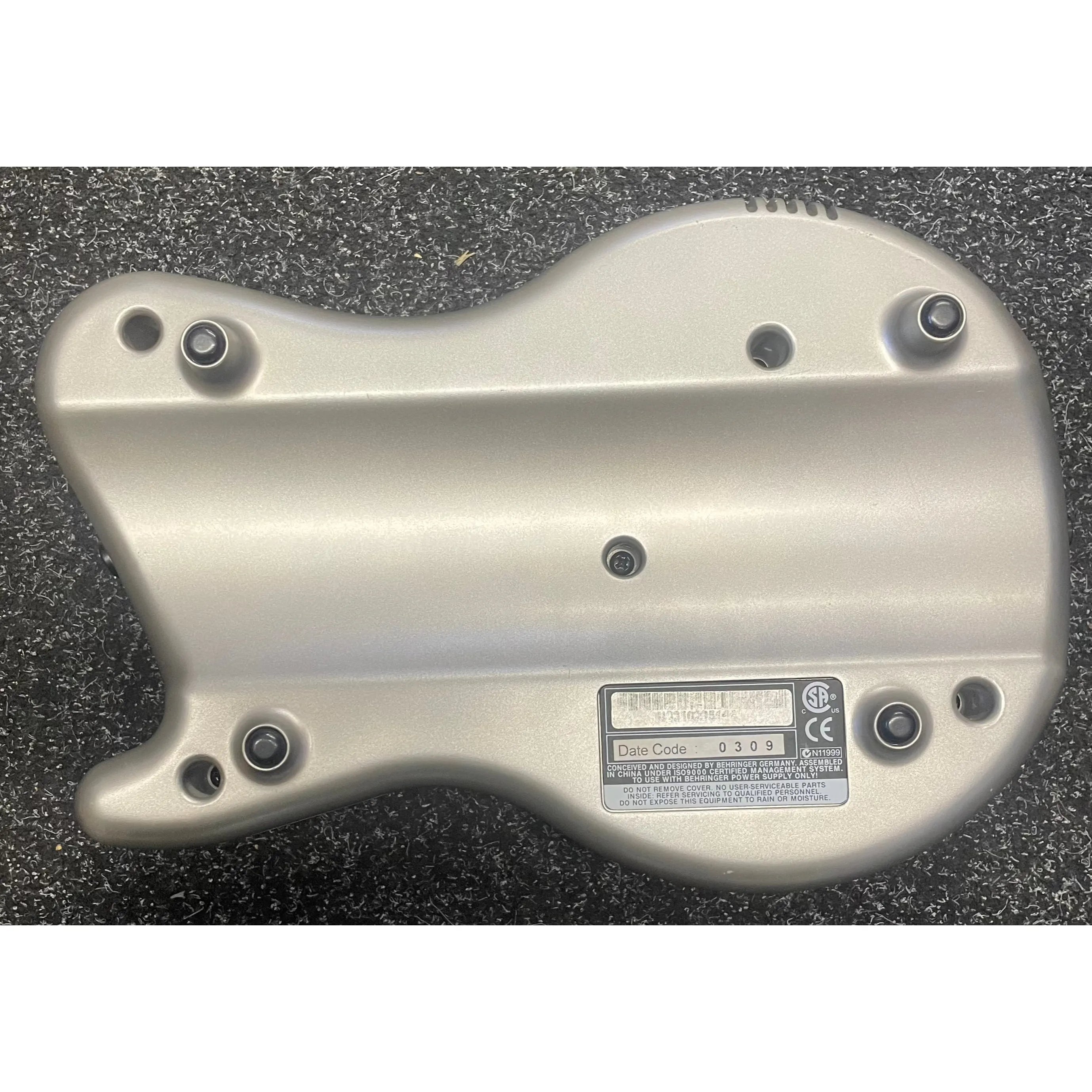 Behringer Bass V-Amp Bass Amp Modeller with Gigbag and PSU Pre-Owned