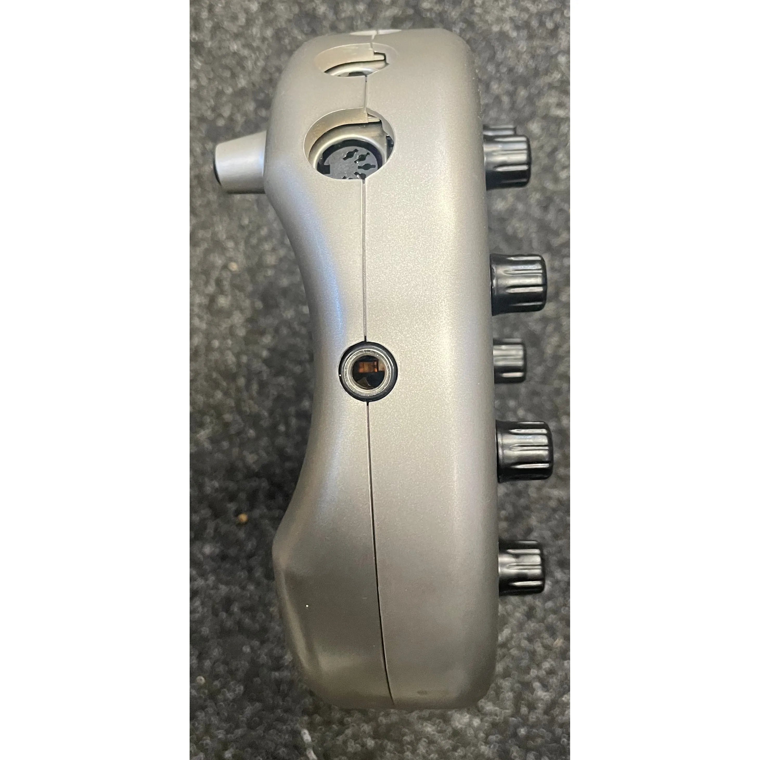 Behringer Bass V-Amp Bass Amp Modeller with Gigbag and PSU Pre-Owned