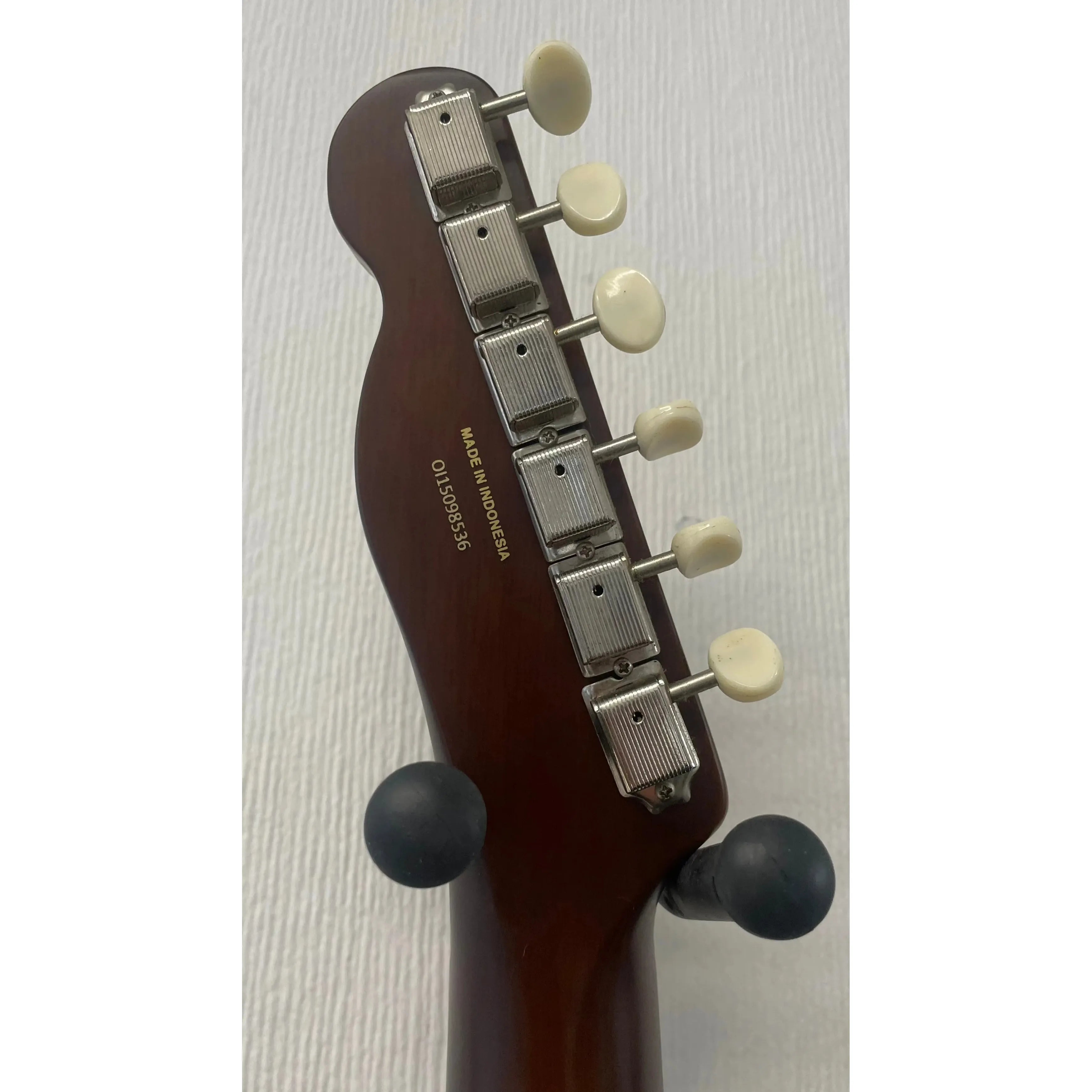 Fender Brown Derby Resonator Acoustic Guitar with Gigbag Pre-Owned