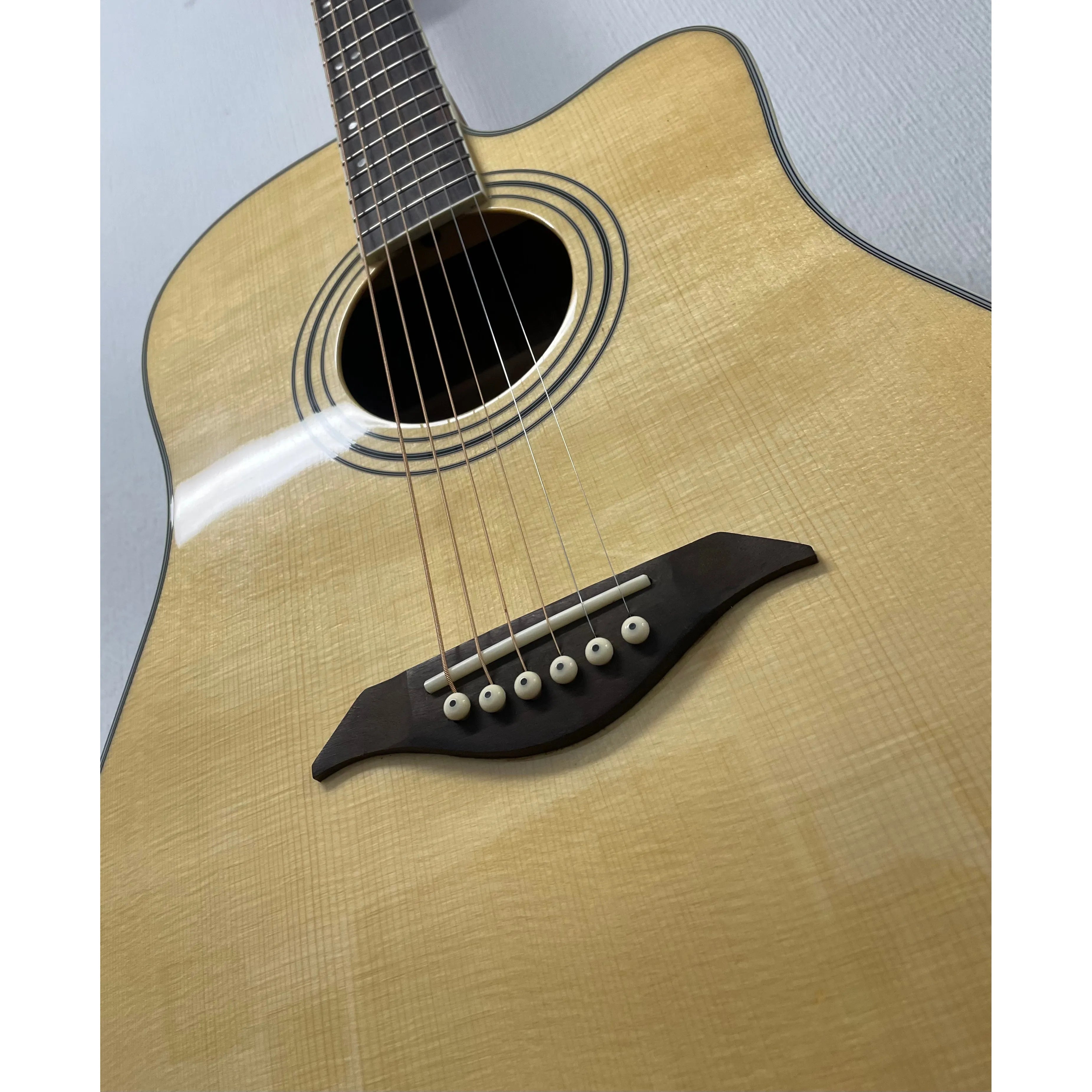 Turner Dreadnought 40CE Electro Acoustic Guitar