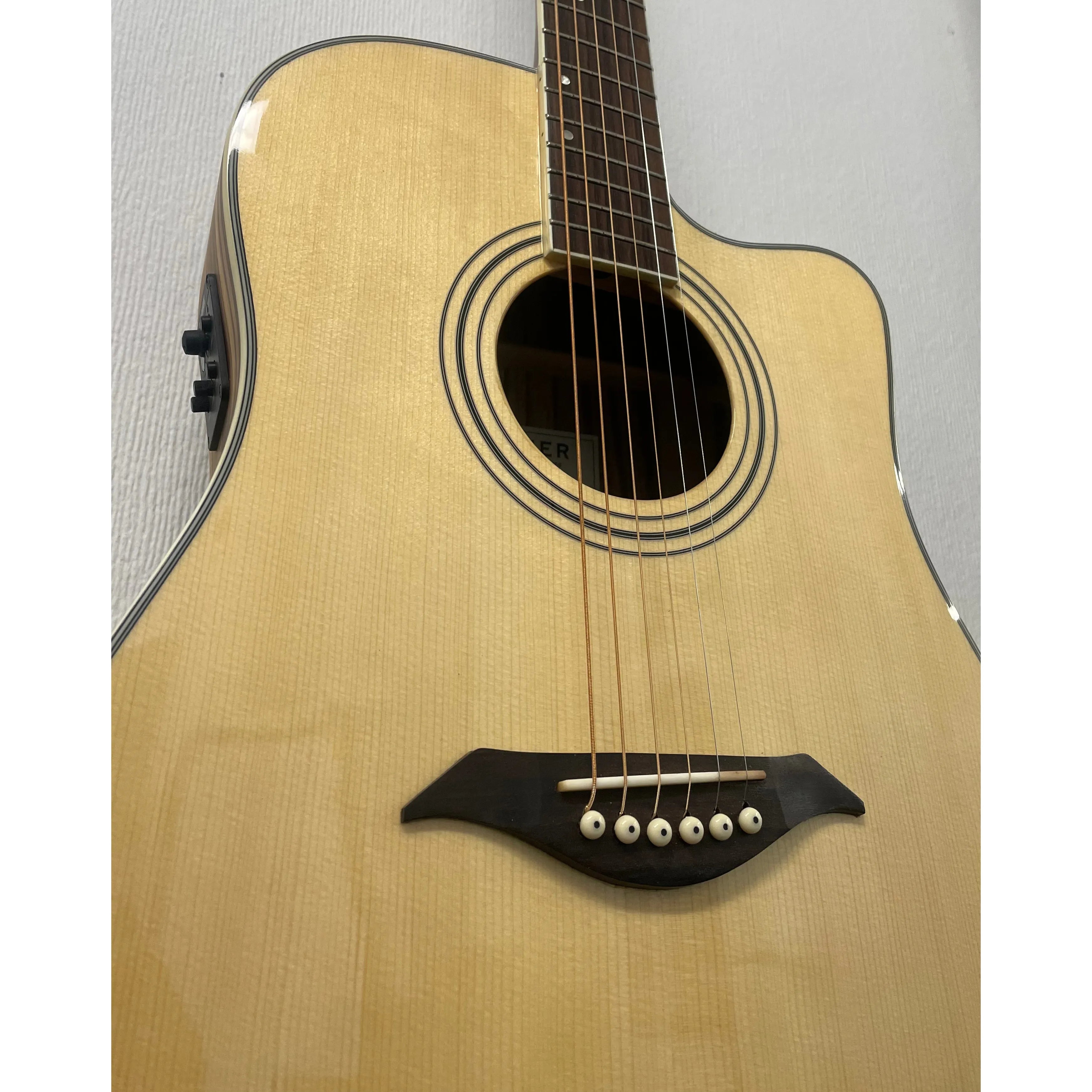 Turner Dreadnought 40CE Electro Acoustic Guitar
