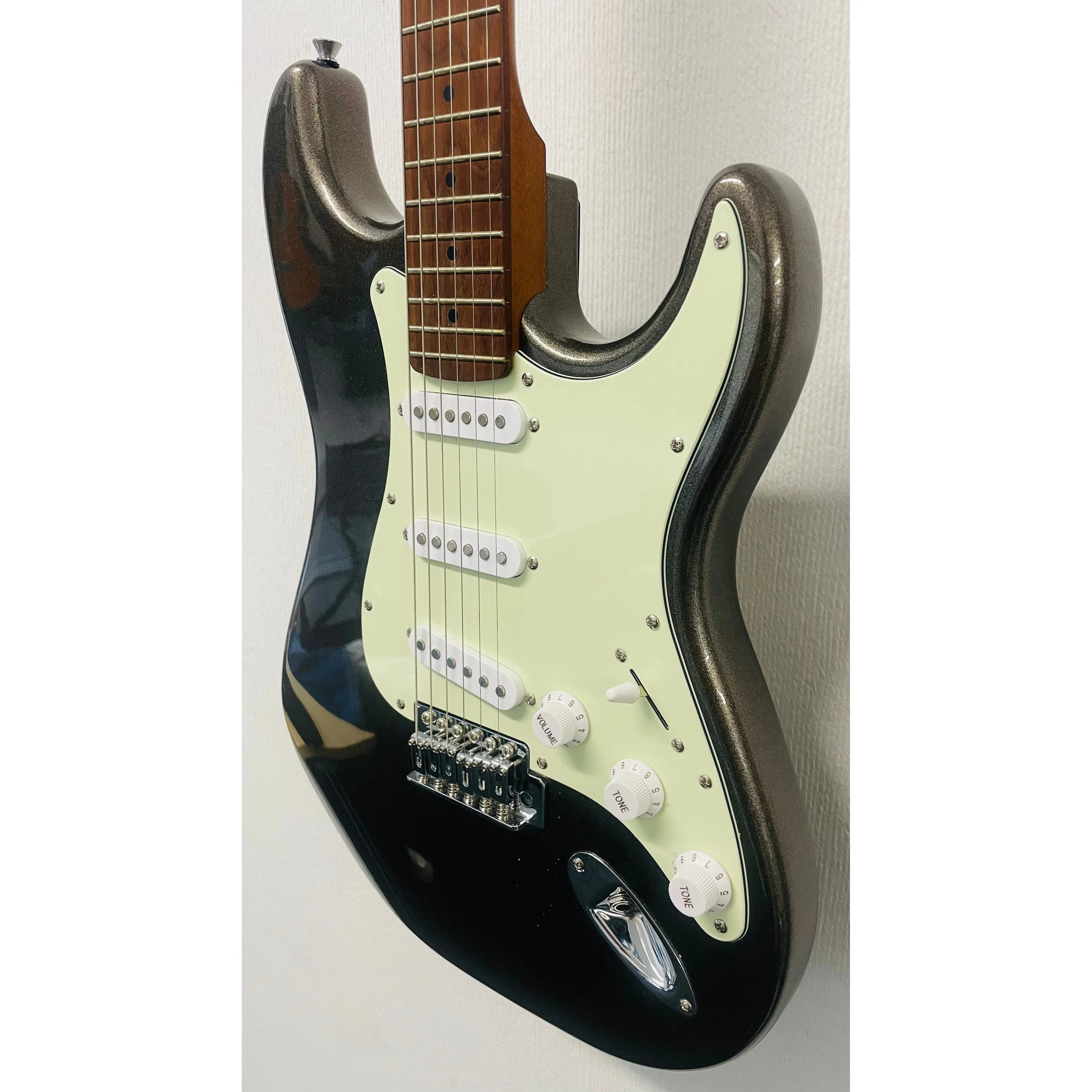 Northstar Electric Guitar in Charcoal Pre-Owned