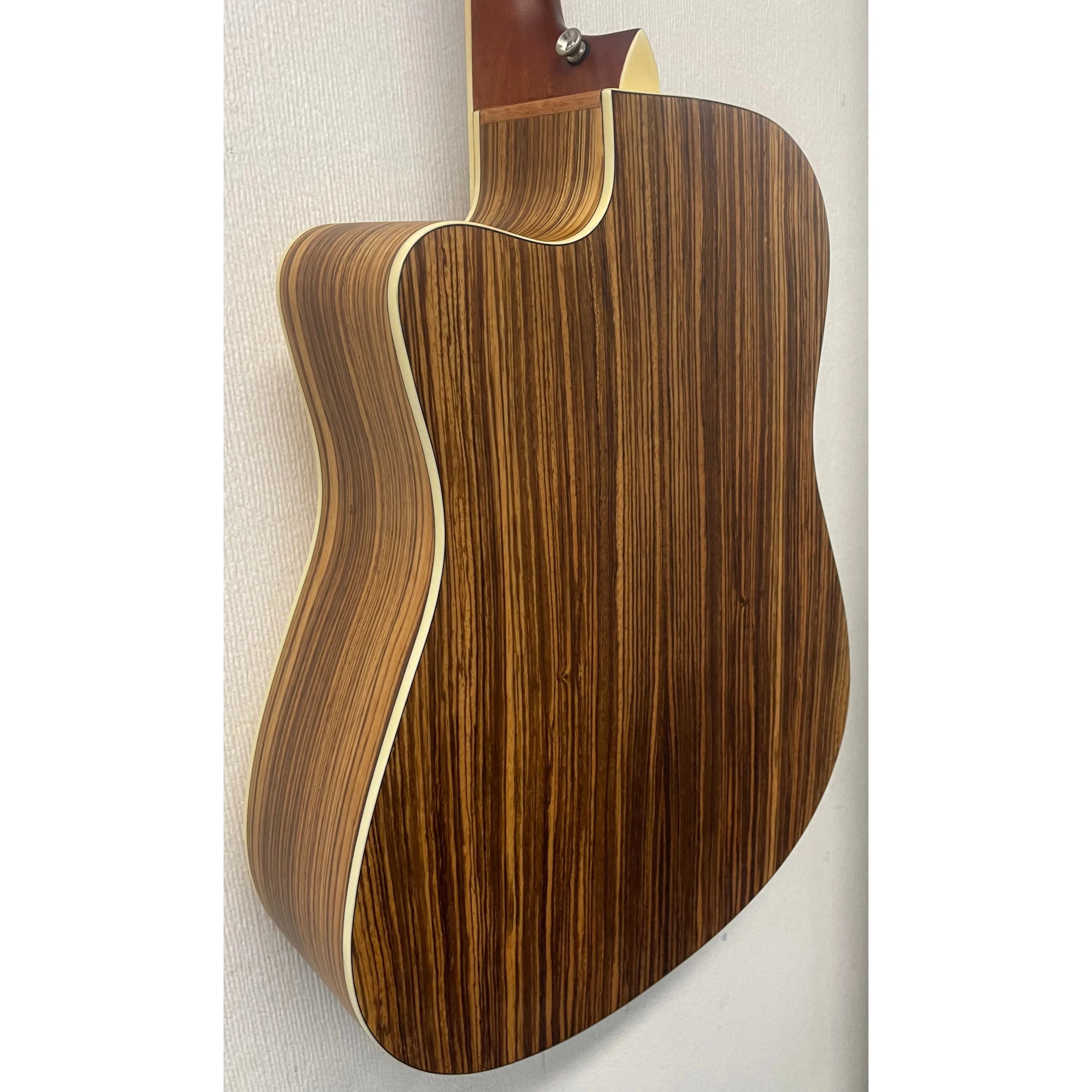 Turner Dreadnought 40CE Electro Acoustic Guitar