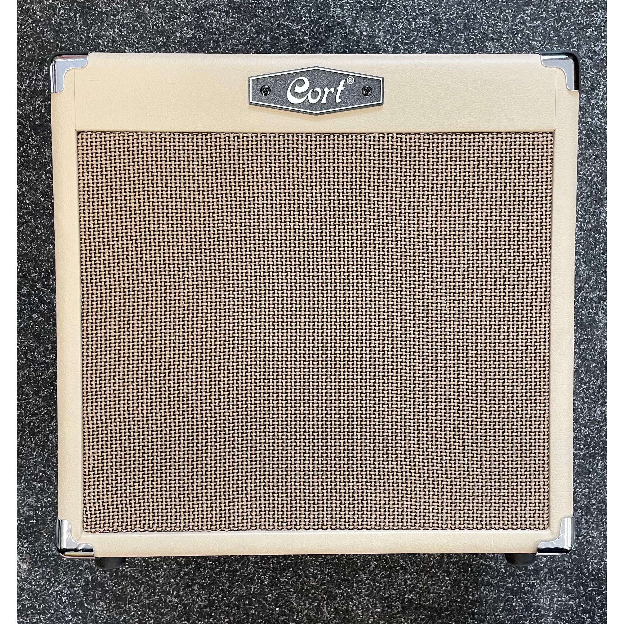 Cort CM15R Electric Guitar Combo Amplifier in White Sand Pre-Owned