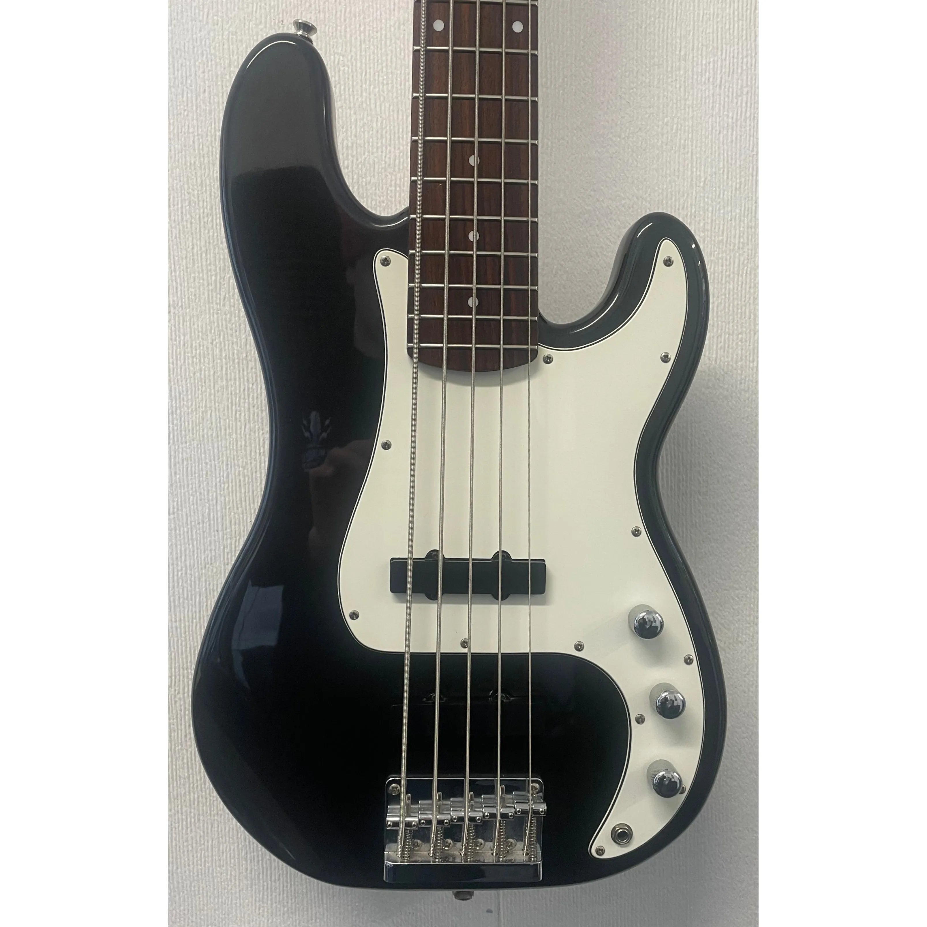 Squier Standard Precision Bass Special V in Gloss Black Sparkle Pre-Owned