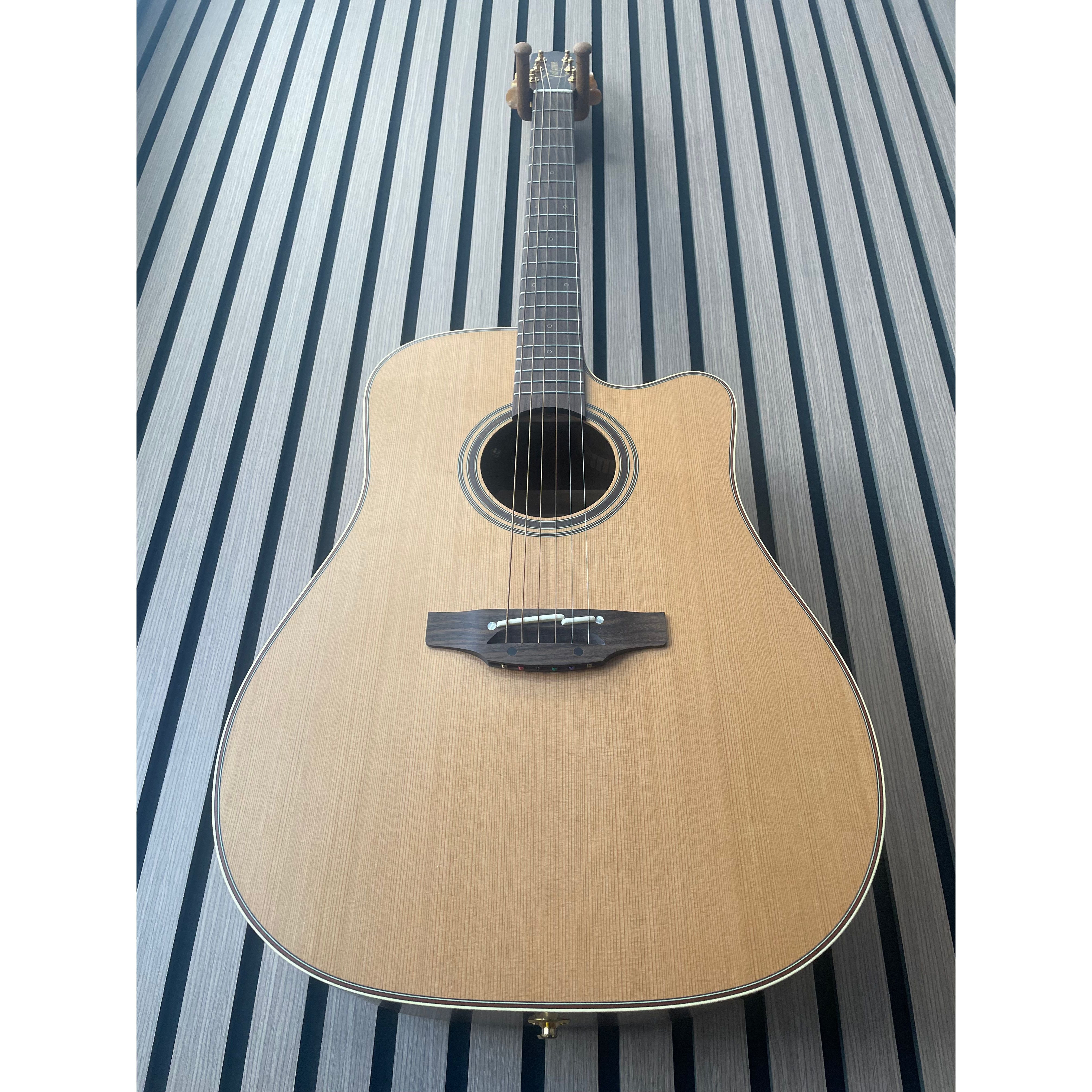 Takamine CP3DC-0V Dreadnought Electro Acoustic with Venetian Cut MIJ Japanese with Hardcase Pre-Owned