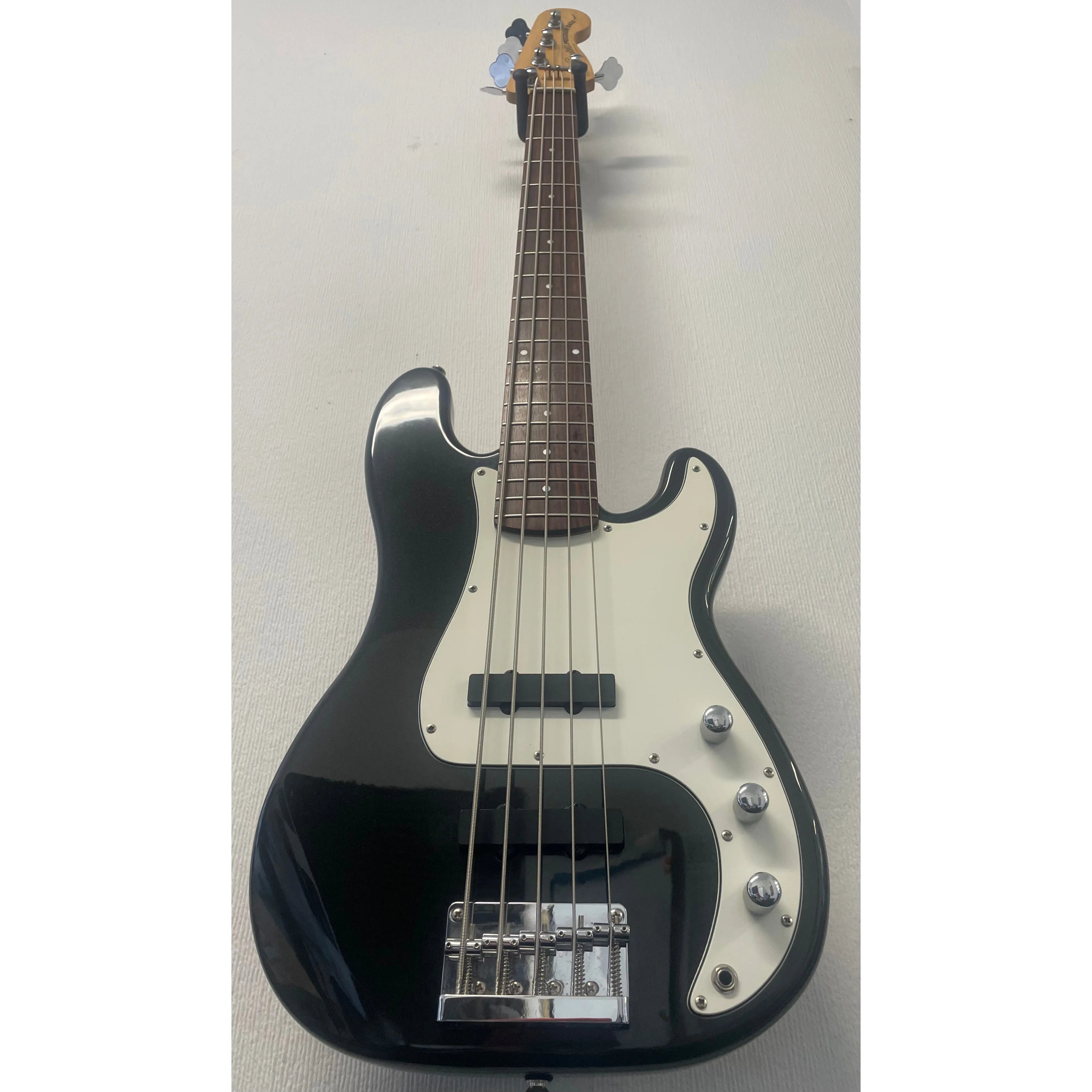 Squier Standard Precision Bass Special V in Gloss Black Sparkle Pre-Owned