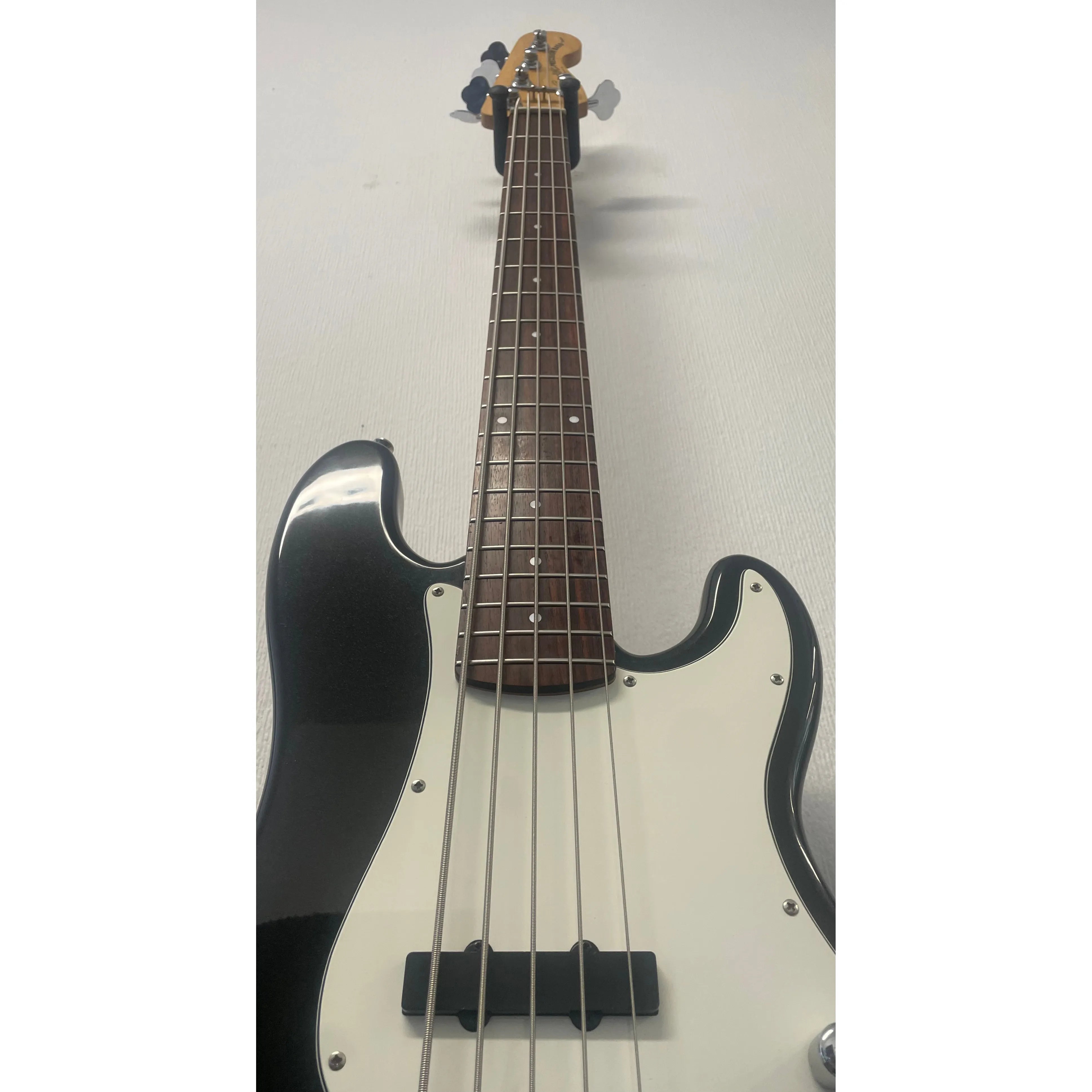 Squier Standard Precision Bass Special V in Gloss Black Sparkle Pre-Owned