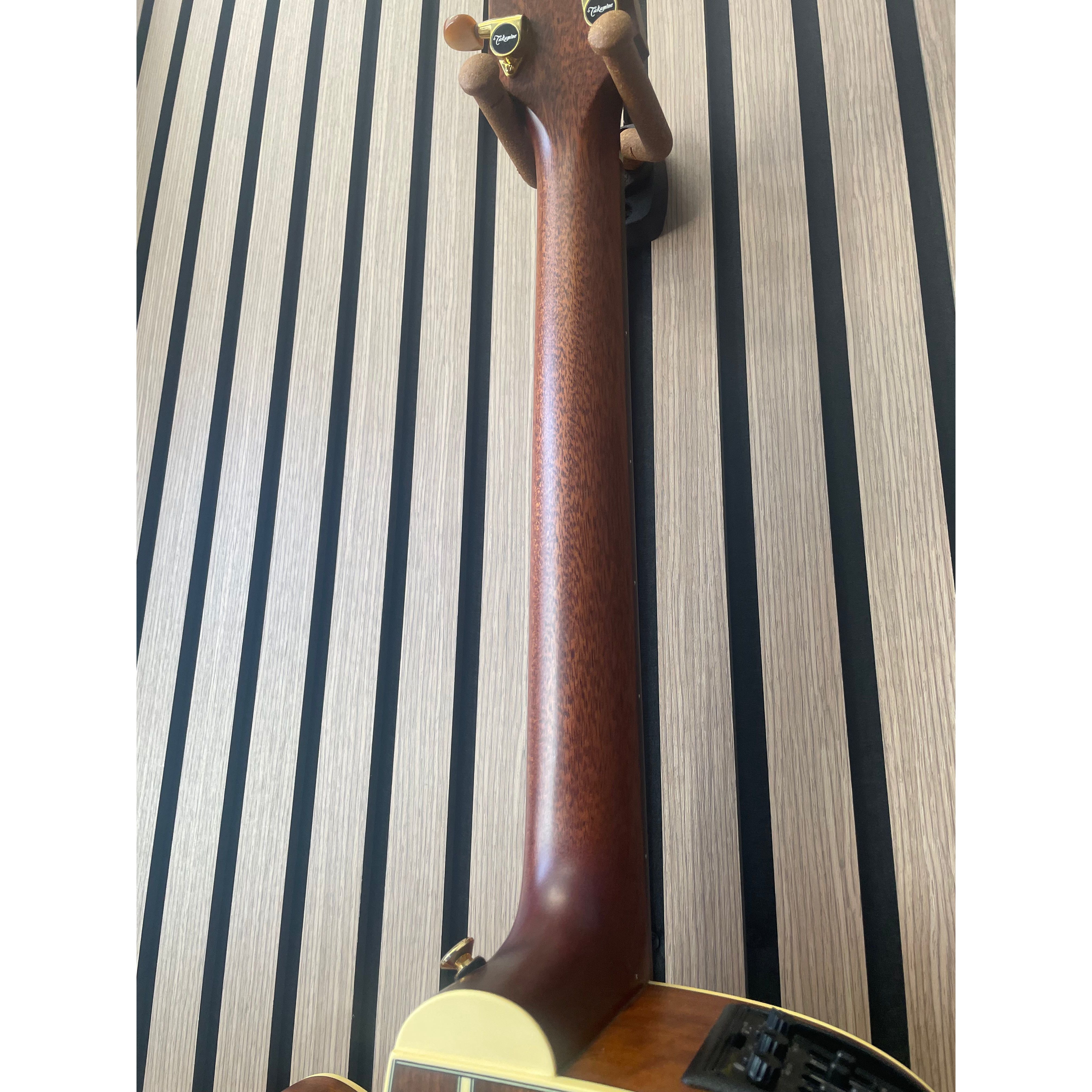 Takamine CP3DC-0V Dreadnought Electro Acoustic with Venetian Cut MIJ Japanese with Hardcase Pre-Owned