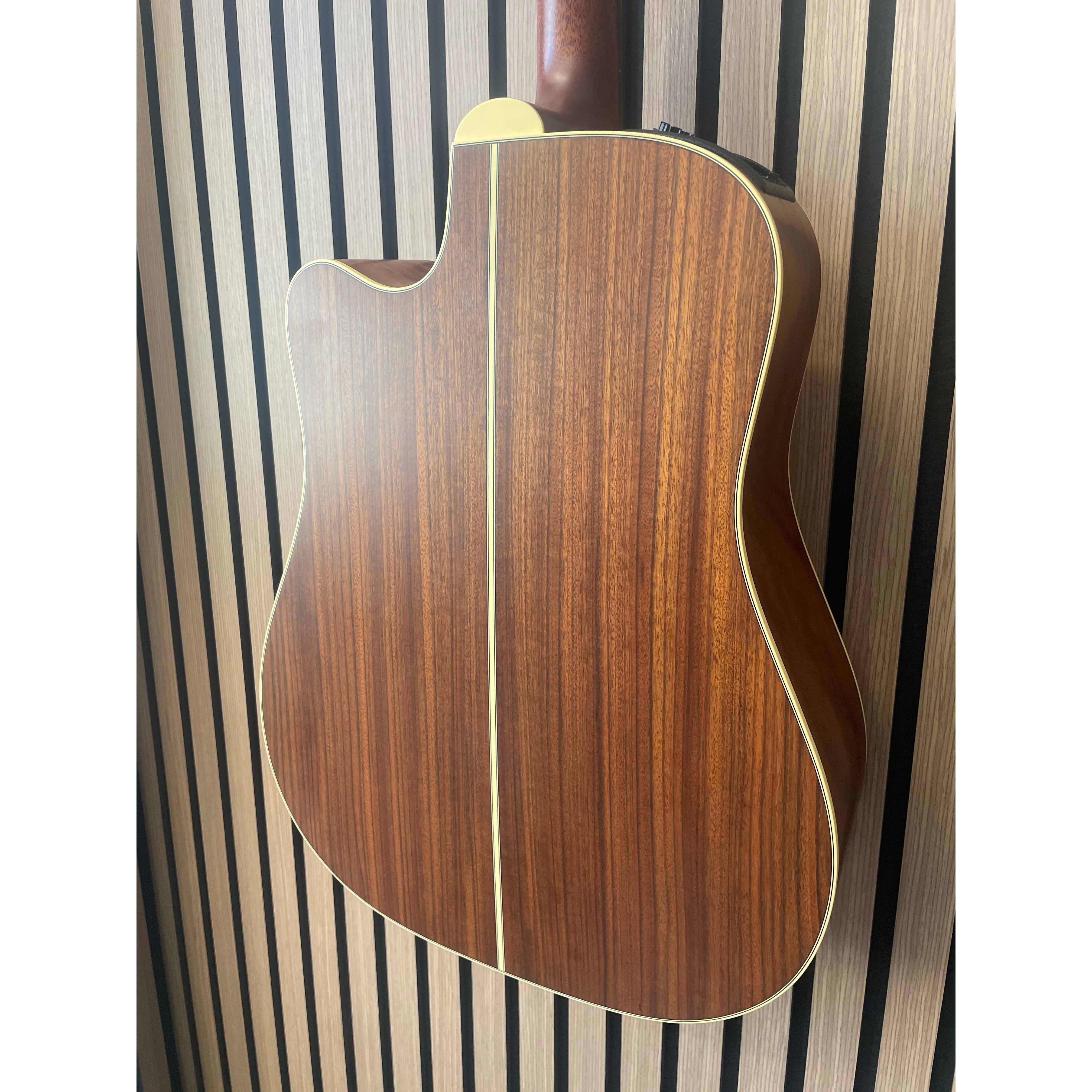 Takamine CP3DC-0V Dreadnought Electro Acoustic with Venetian Cut MIJ Japanese with Hardcase Pre-Owned