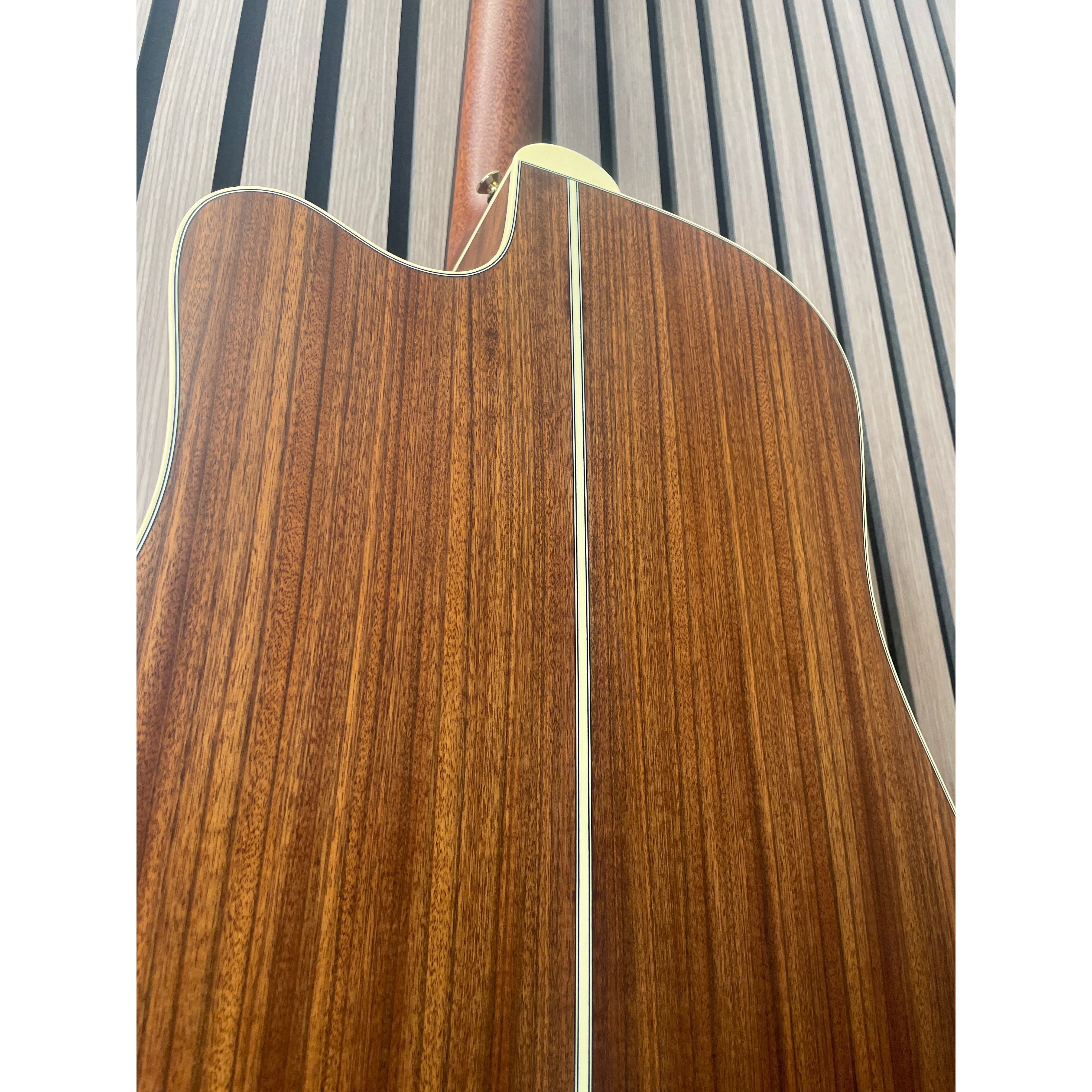 Takamine CP3DC-0V Dreadnought Electro Acoustic with Venetian Cut MIJ Japanese with Hardcase Pre-Owned