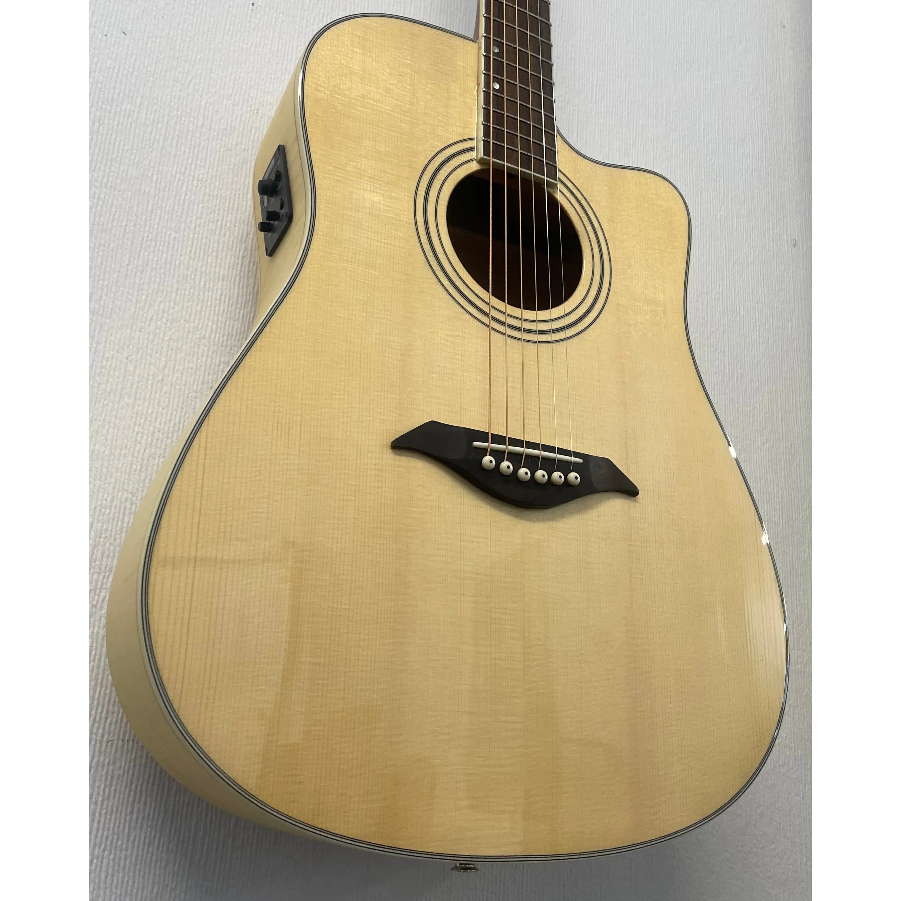 Turner Dreadnought 60CE Electro Acoustic Guitar
