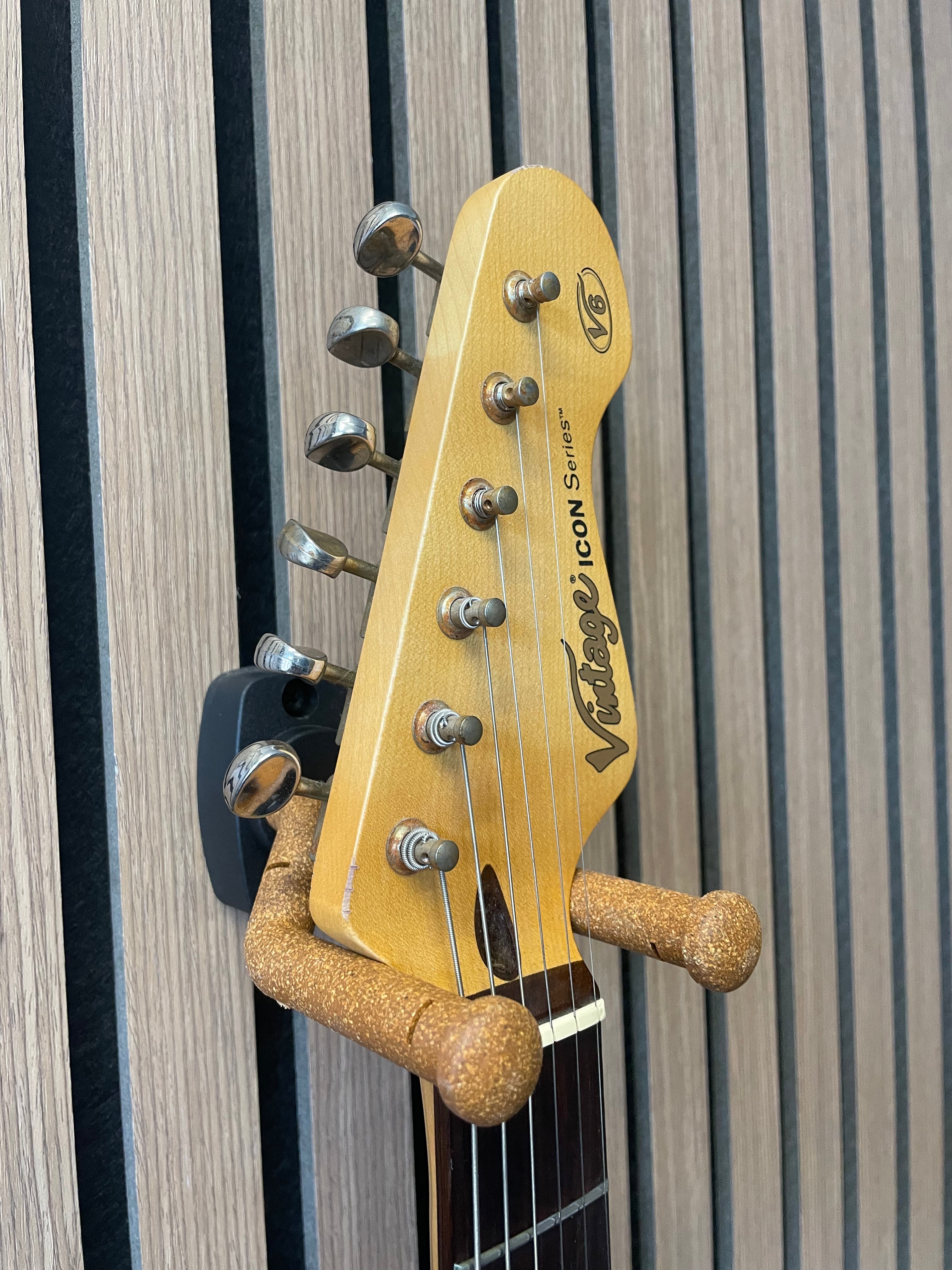 Vintage Icon V6 S-Style Electric Guitar in Distressed Ventura Green Pre-Owned