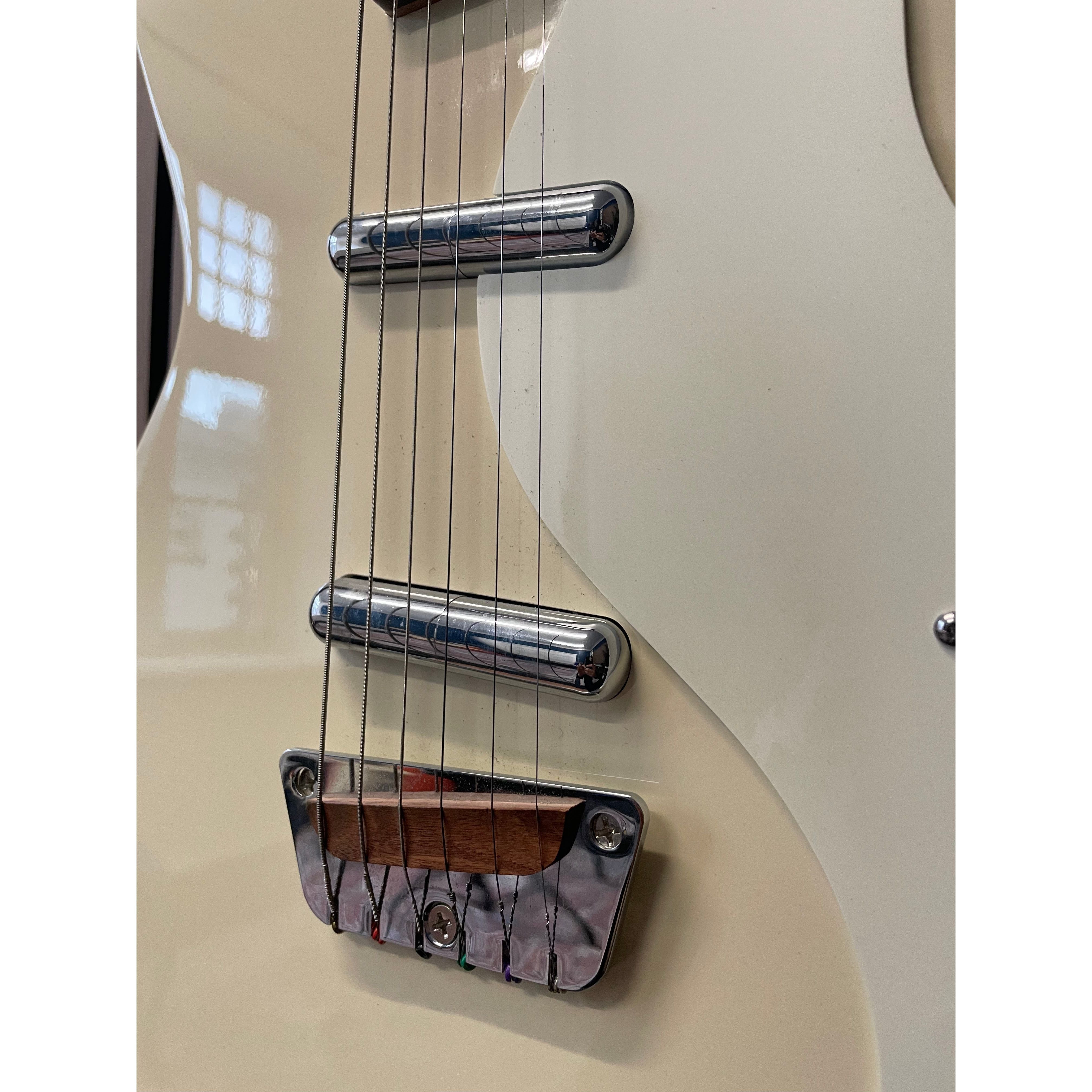 Danelectro Stock '59 Double Cut Electric Guitar in Gloss White Korean Pre-Owned