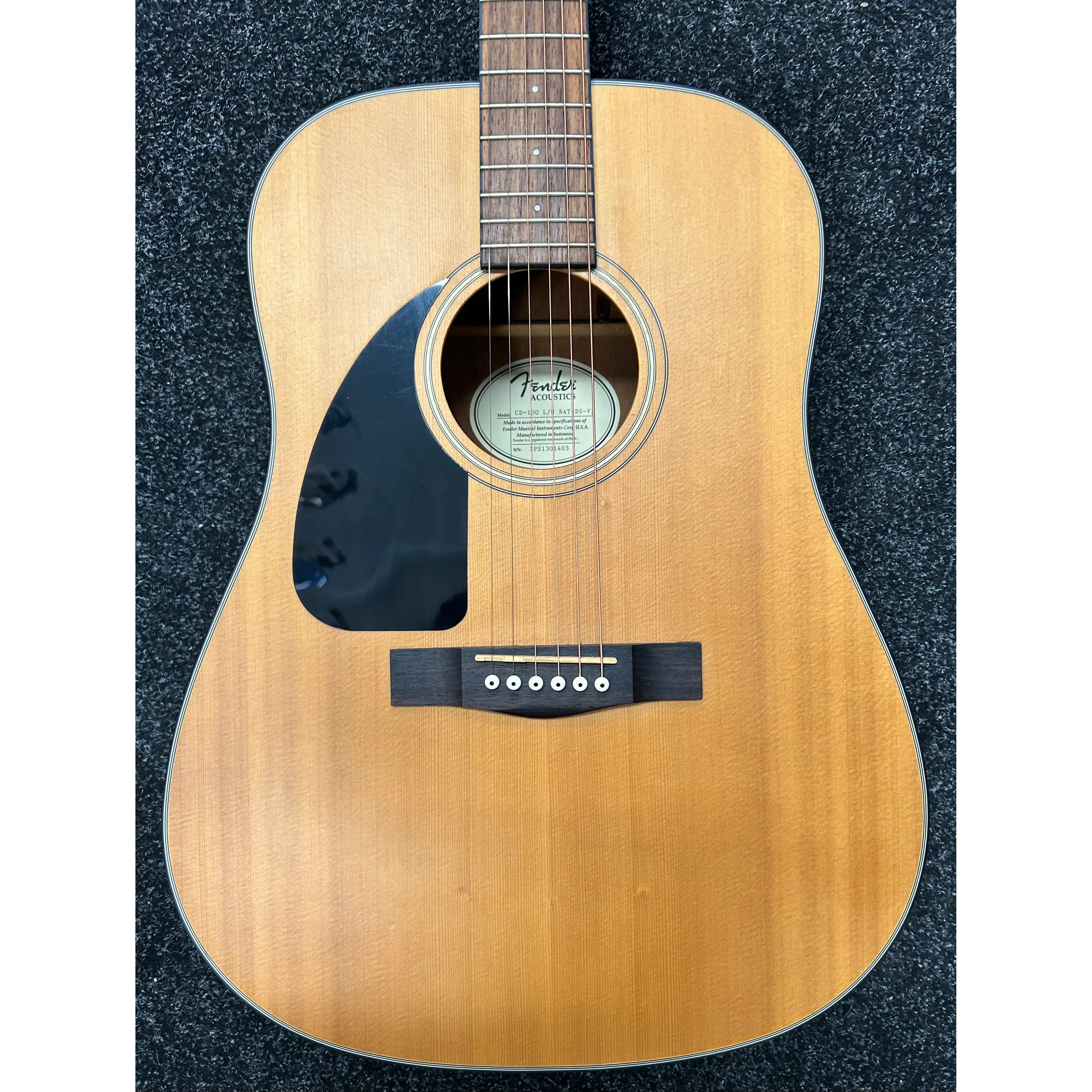 Fender CD-100 Acoustic Guitar Left Handed Pre-Owned