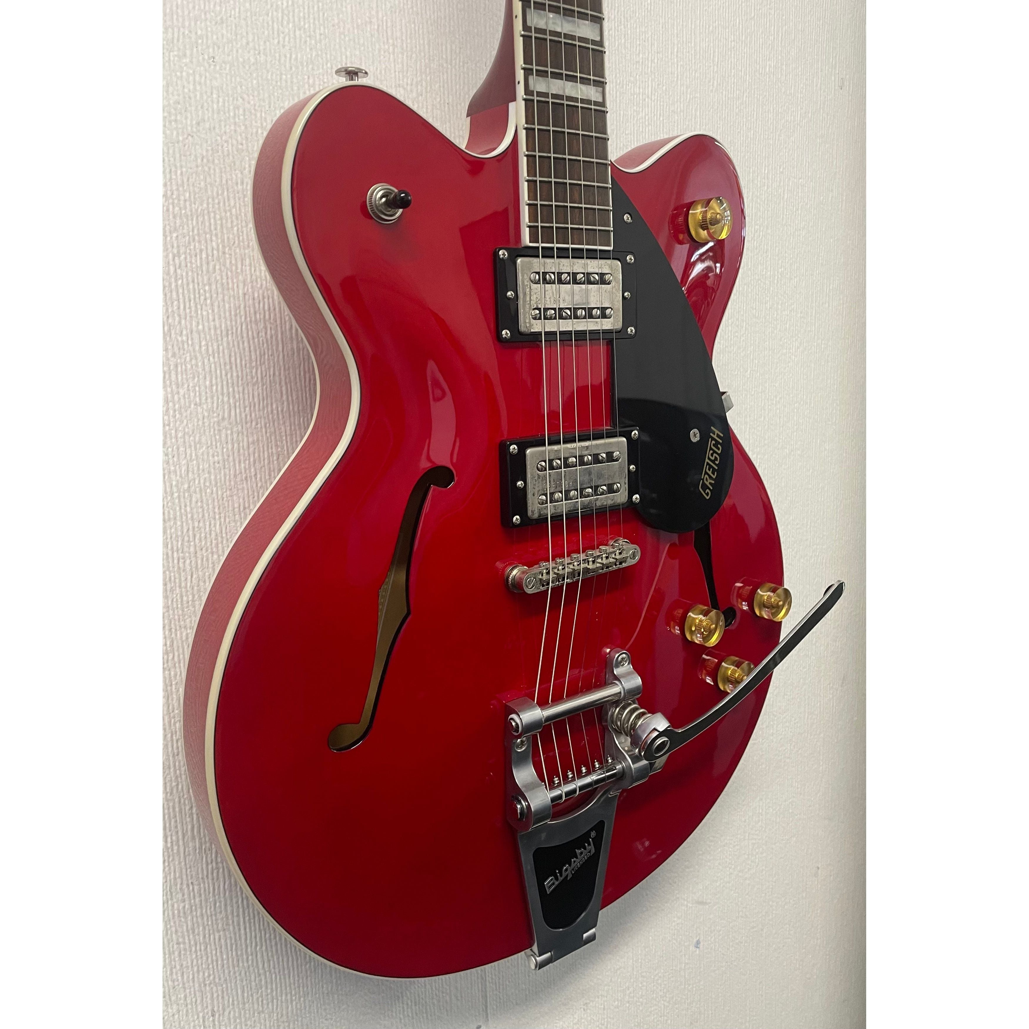 Gretsch G2622T Streamliner Center Block Double-Cut with Bigsby in Flagstaff Red with Hardcase Pre-Owned