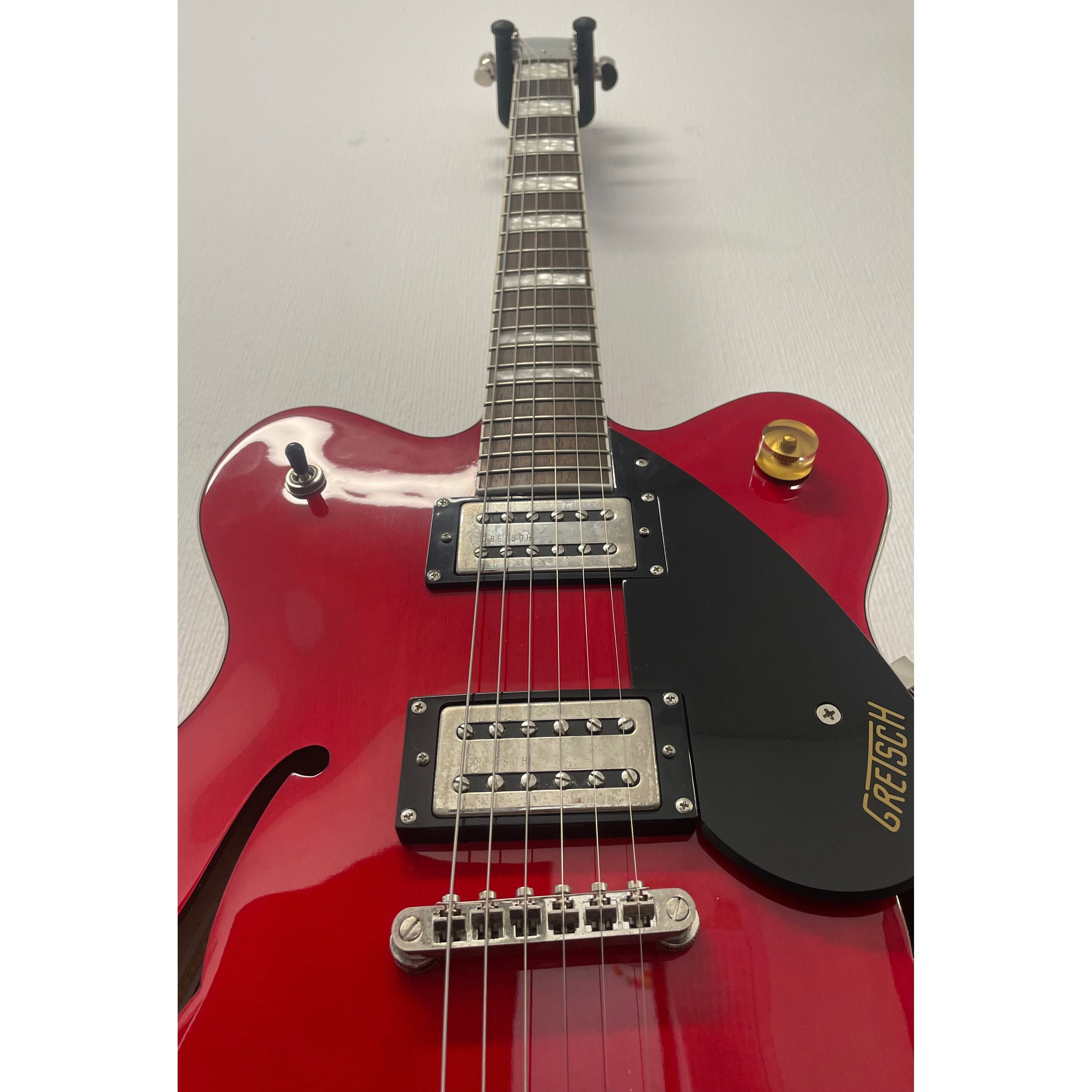 Gretsch G2622T Streamliner Center Block Double-Cut with Bigsby in Flagstaff Red with Hardcase Pre-Owned