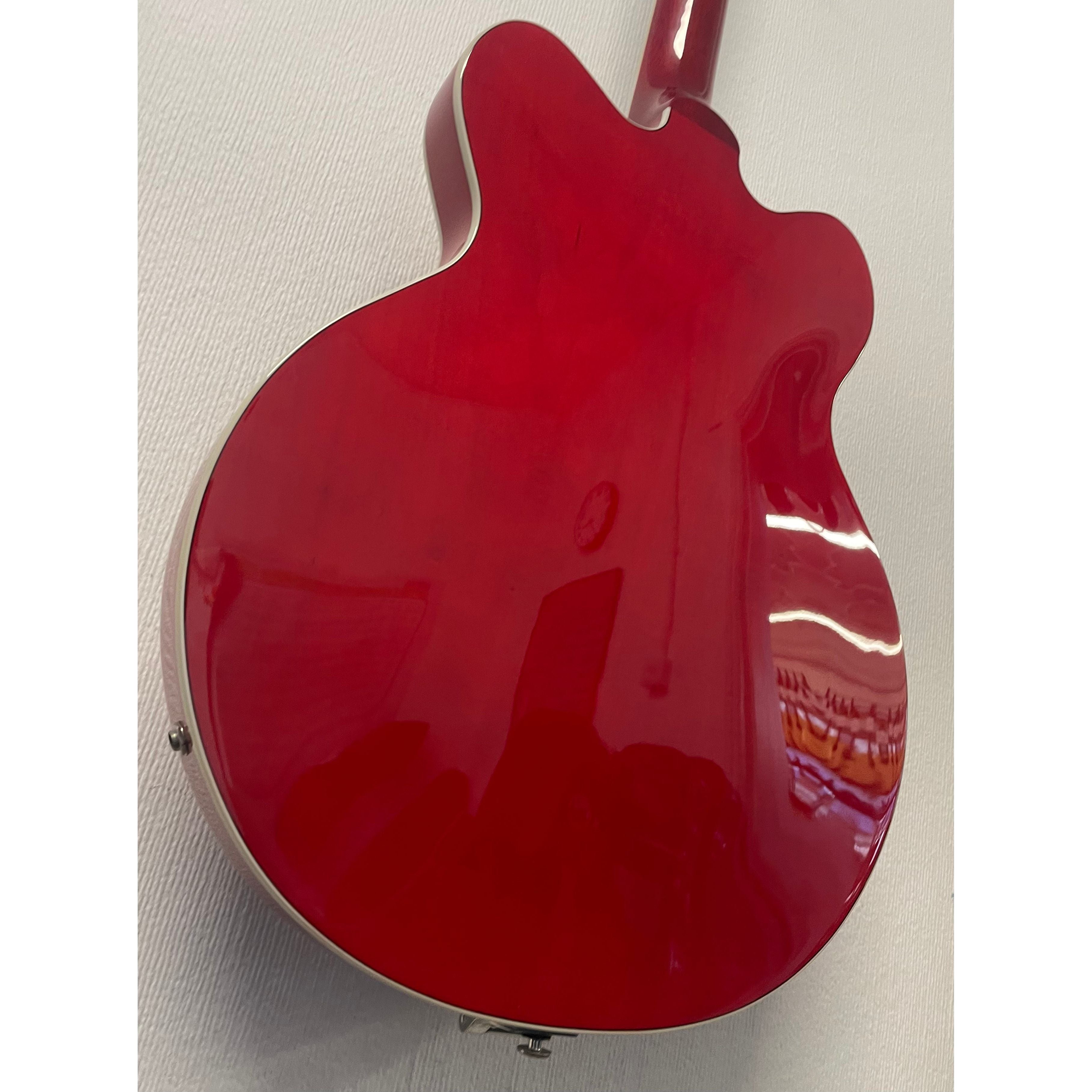Gretsch G2622T Streamliner Center Block Double-Cut with Bigsby in Flagstaff Red with Hardcase Pre-Owned