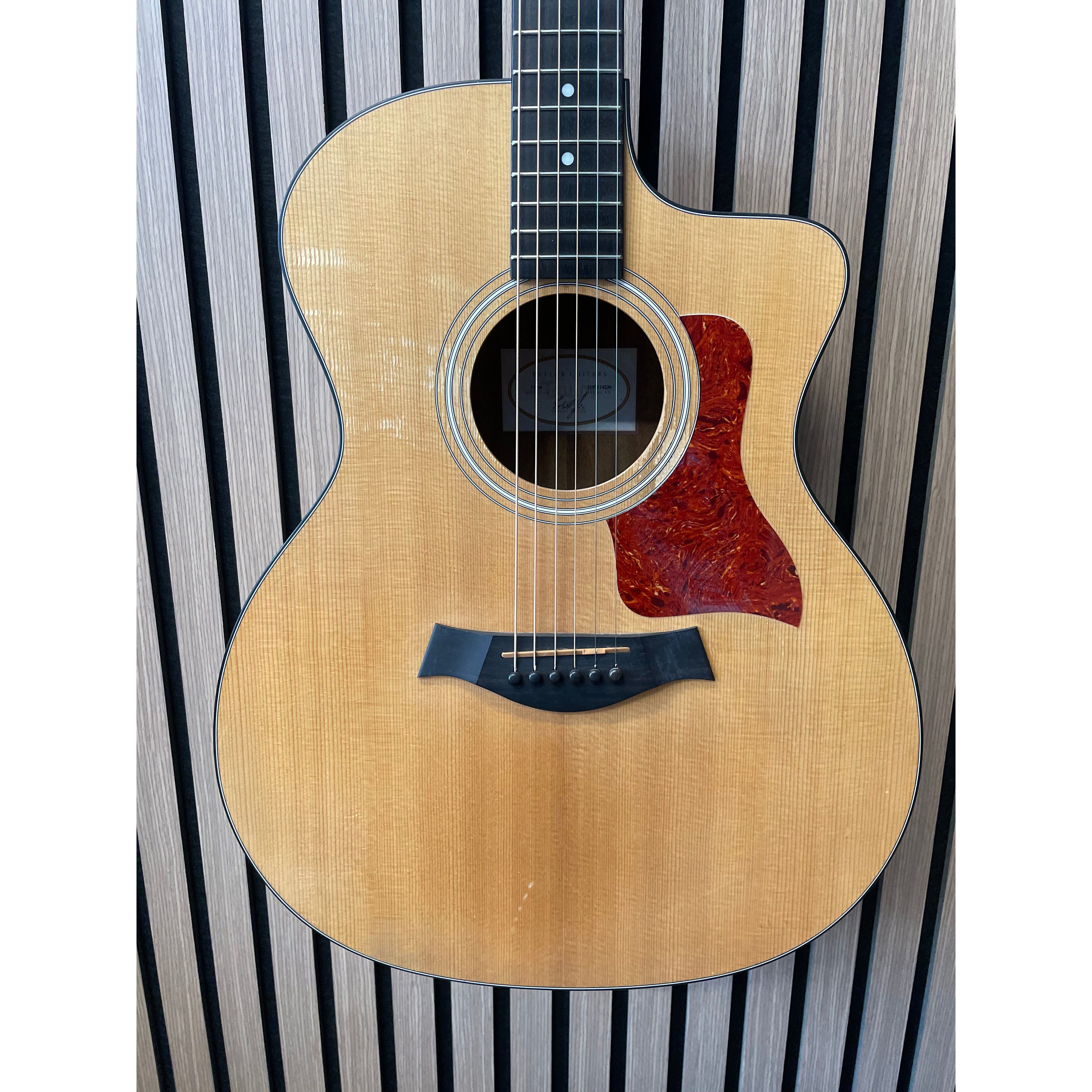 Taylor 114CE Grand Auditorium Sized Electro Acoustic Guitar in Natural with Hardcase Pre-Owned