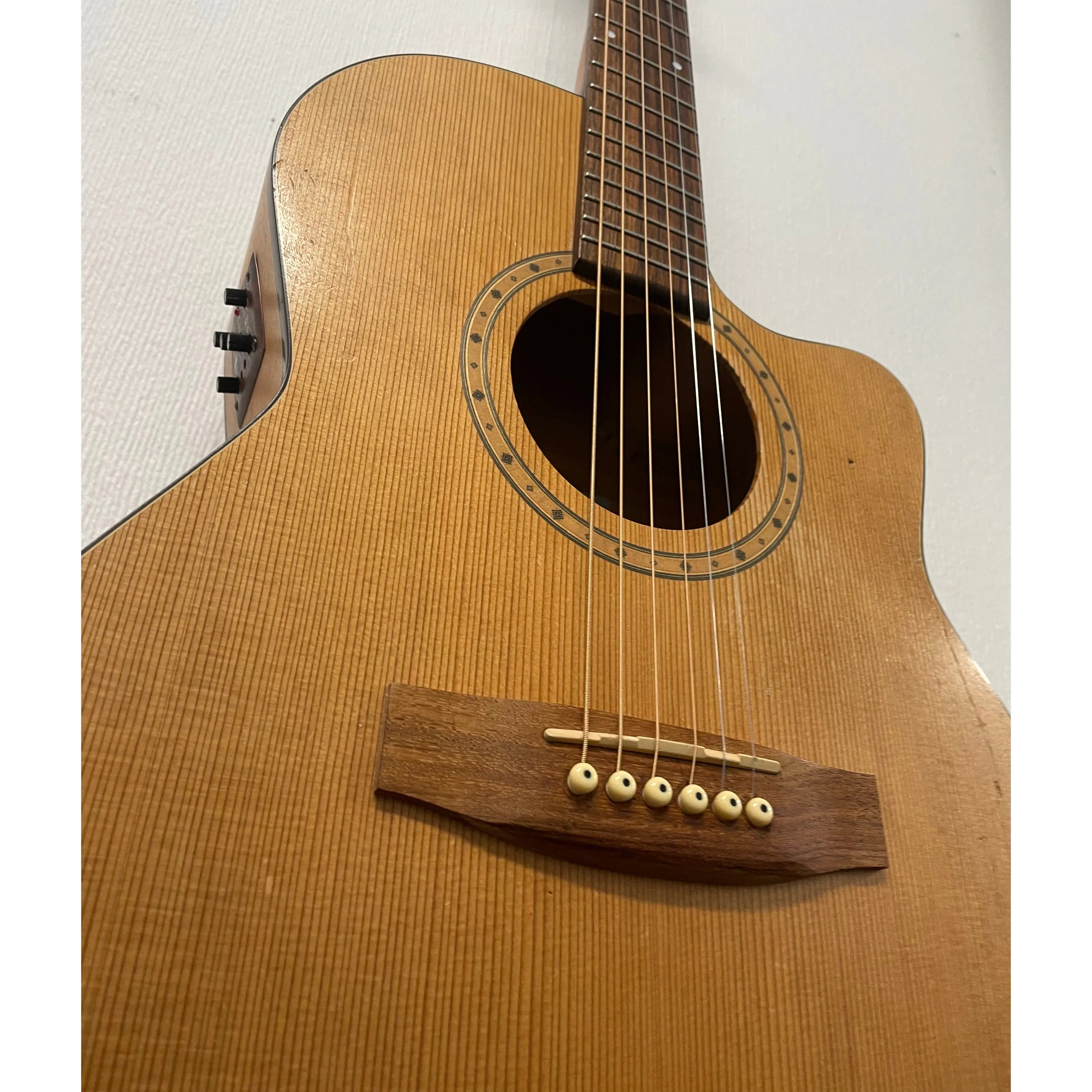 Simon & Patrick Folk Electro Acoustic Guitar S&P 6 CW Pre-Owned