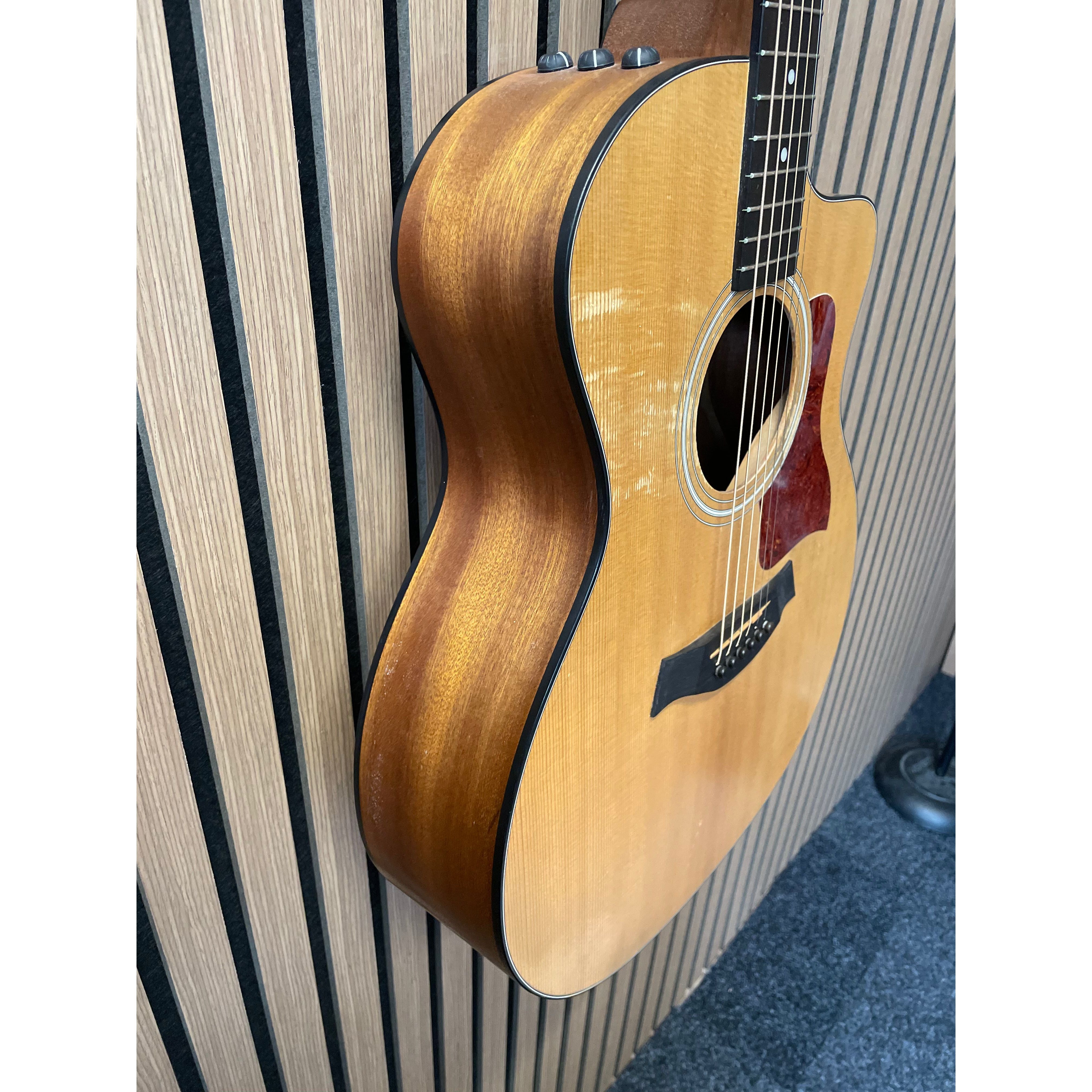 Taylor 114CE Grand Auditorium Sized Electro Acoustic Guitar in Natural with Hardcase Pre-Owned