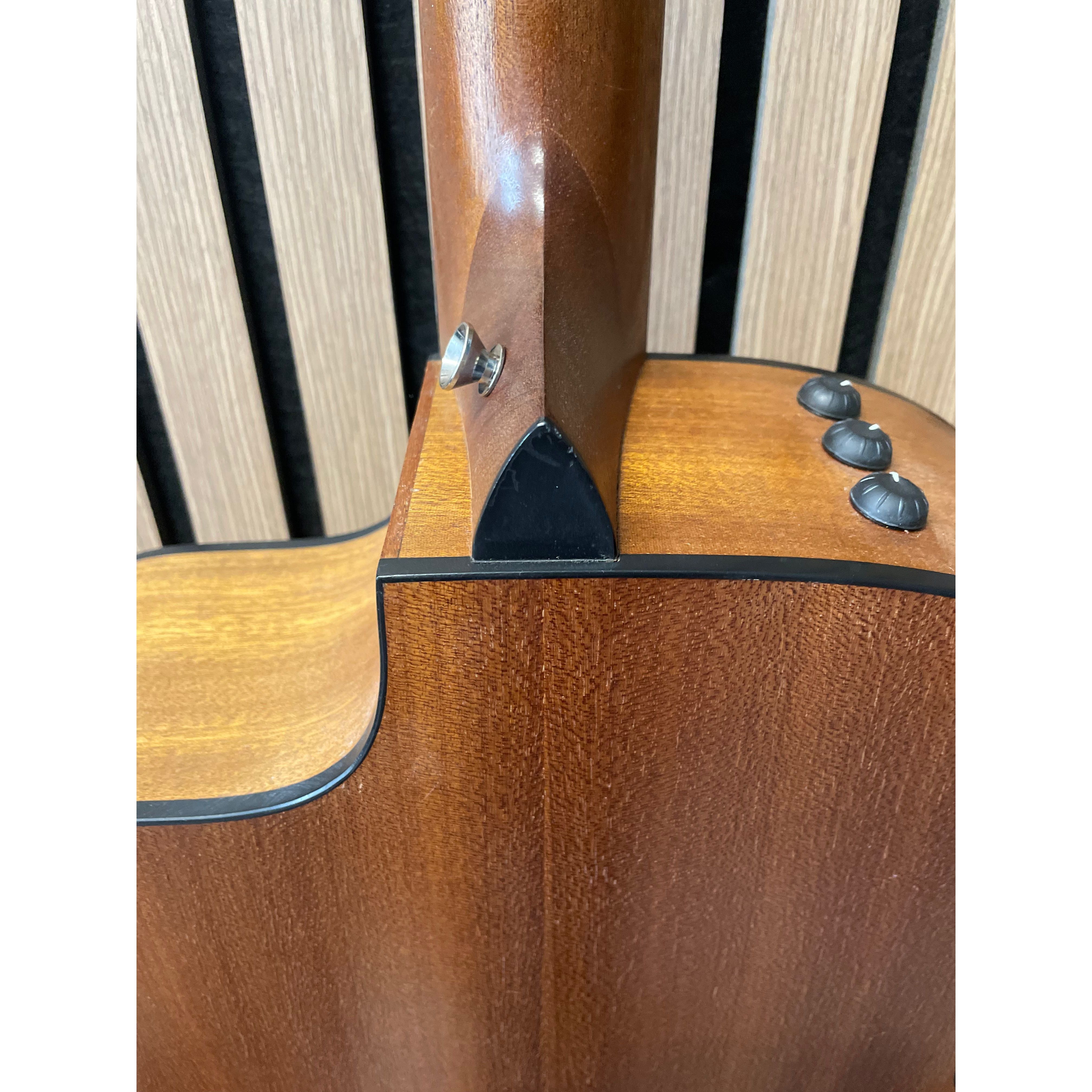 Taylor 114CE Grand Auditorium Sized Electro Acoustic Guitar in Natural with Hardcase Pre-Owned