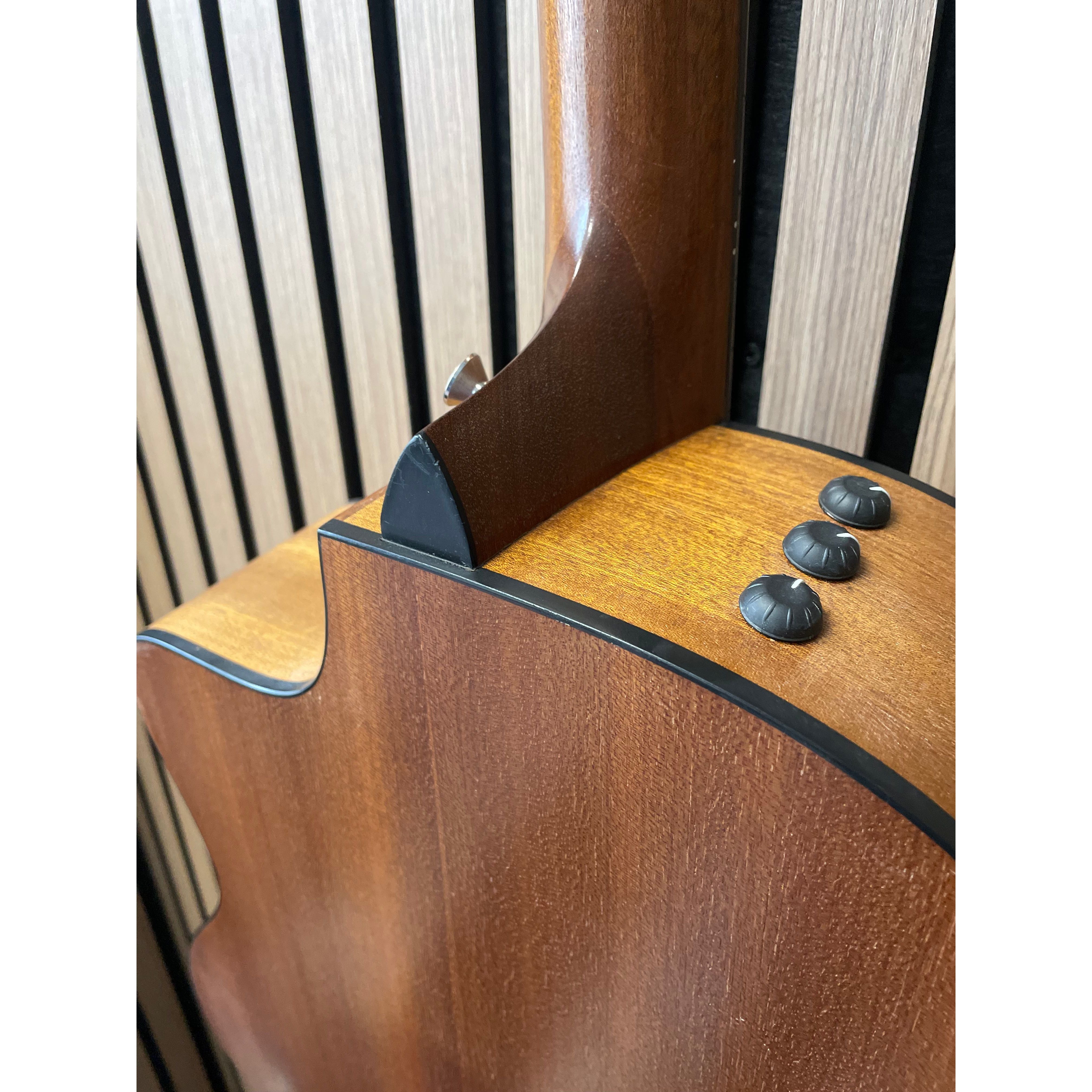 Taylor 114CE Grand Auditorium Sized Electro Acoustic Guitar in Natural with Hardcase Pre-Owned