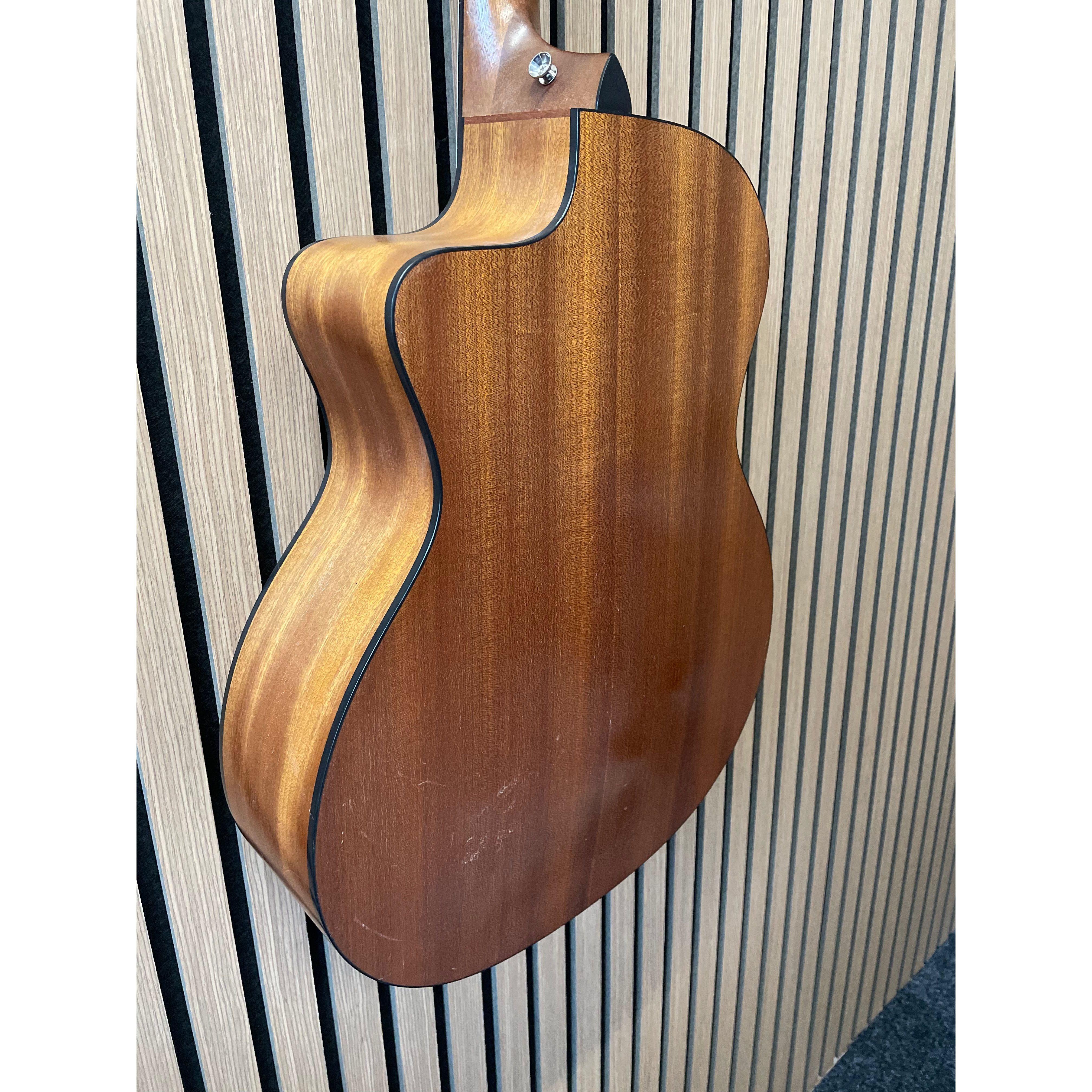 Taylor 114CE Grand Auditorium Sized Electro Acoustic Guitar in Natural with Hardcase Pre-Owned