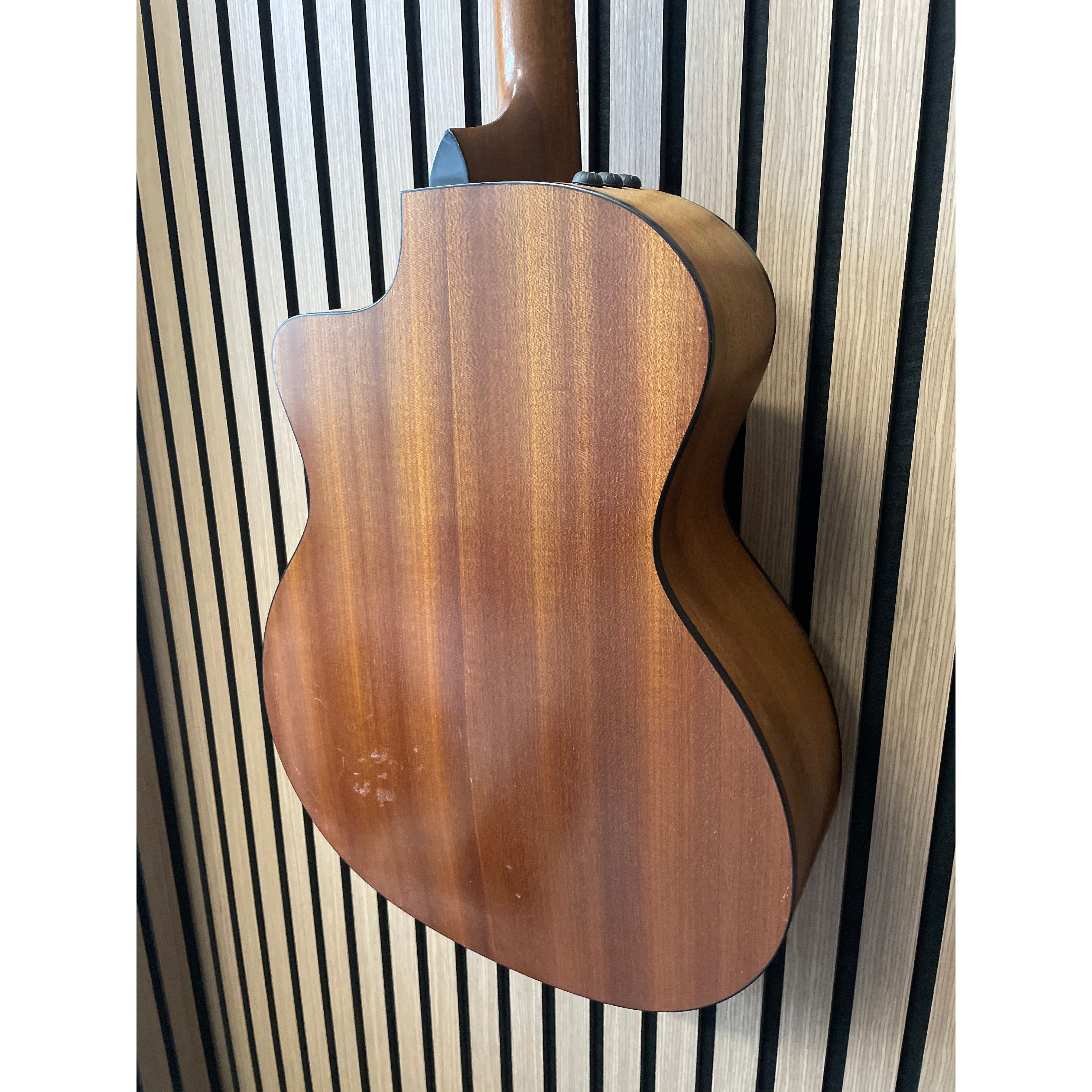 Taylor 114CE Grand Auditorium Sized Electro Acoustic Guitar in Natural with Hardcase Pre-Owned
