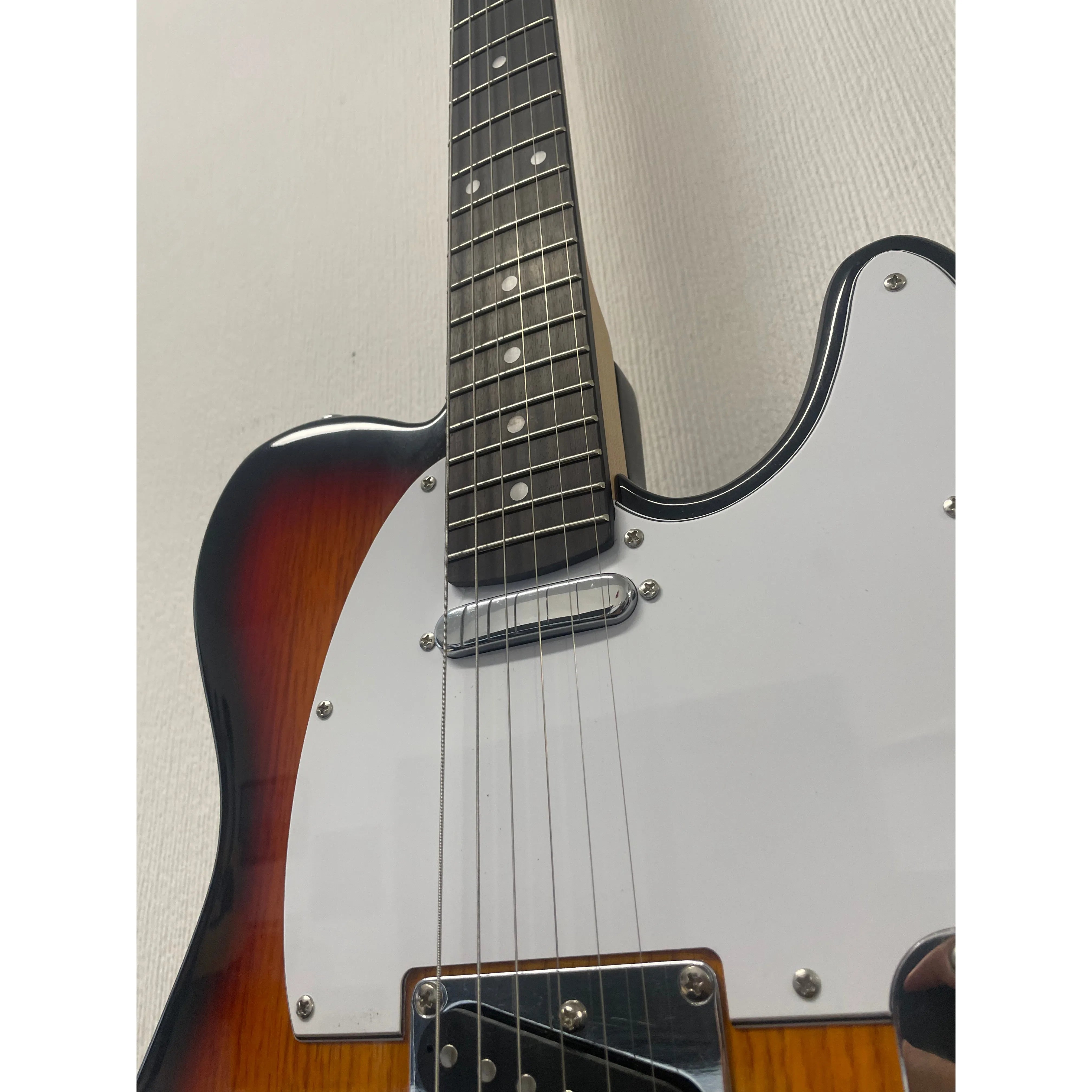 Donner Telecaster Style Electric Guitar in Sunburst with Gigbag Pre-Owned