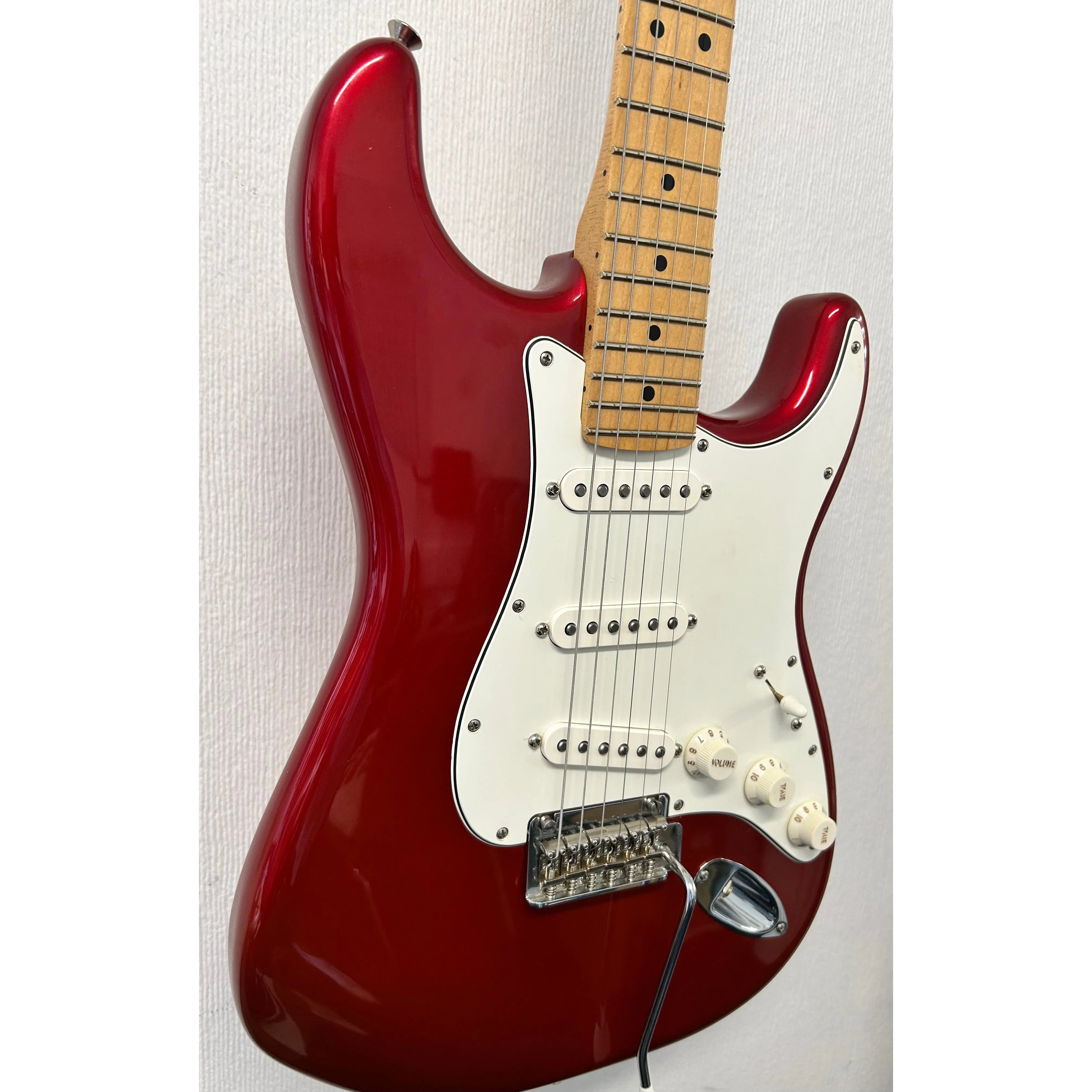 Fender Player Mexican 2023 Electric Guitar in Candy Apple Red - Pre-Owned