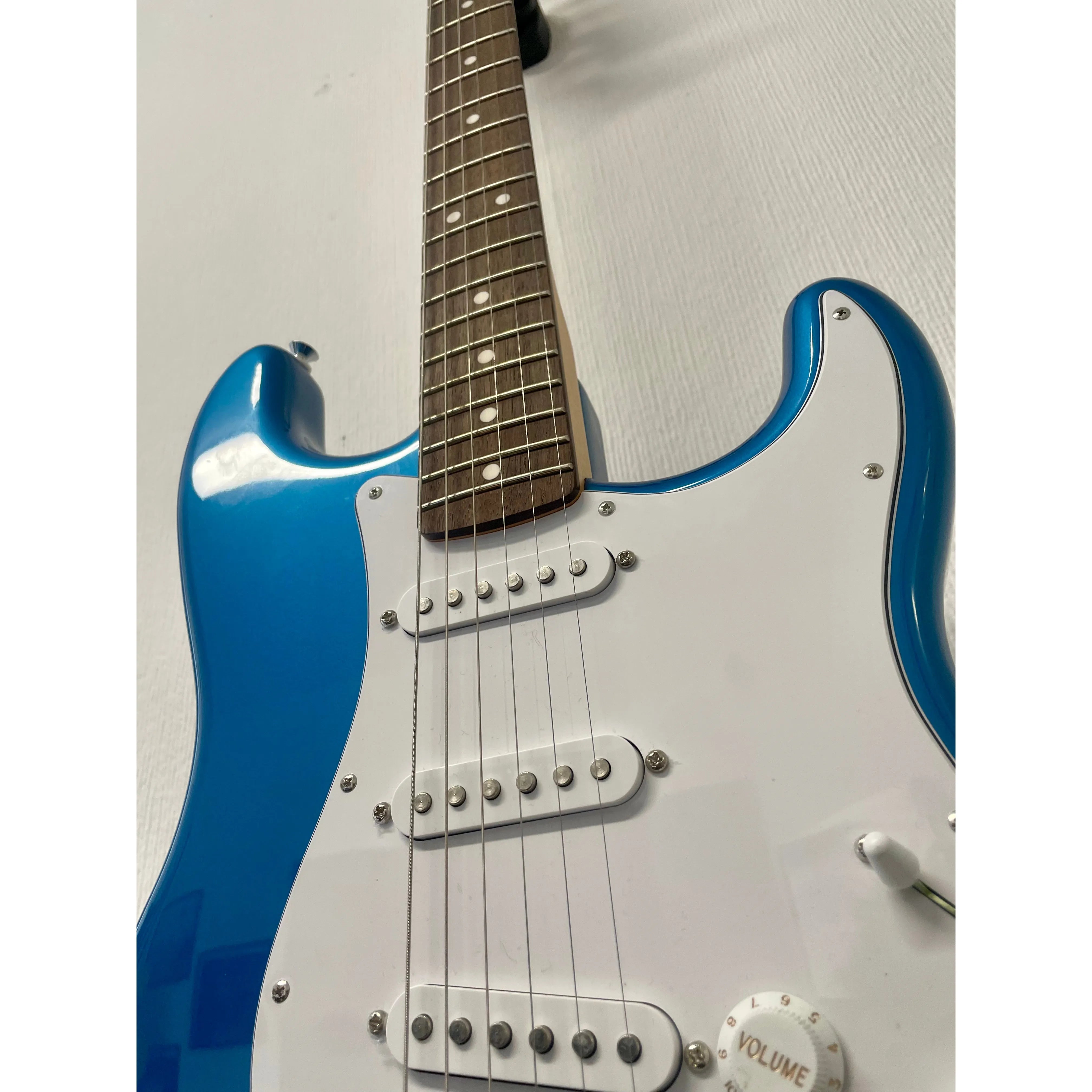 Fender Standard Stratocaster 2025 in Aqua Marine Metallic Pre-Owned