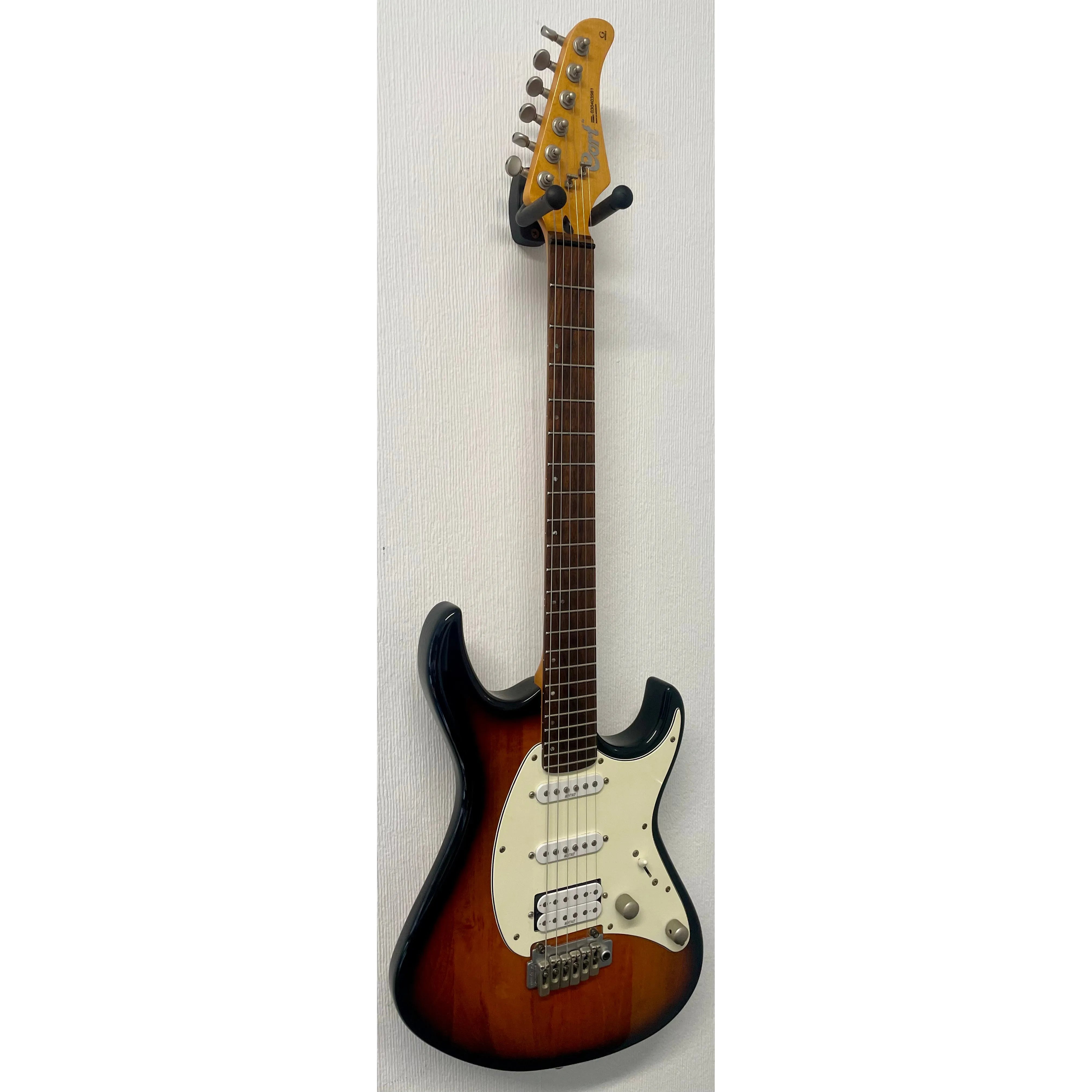 Cort G250 Double Cutaway Electric Guitar in Sunburst with Gigbag Pre-Owned