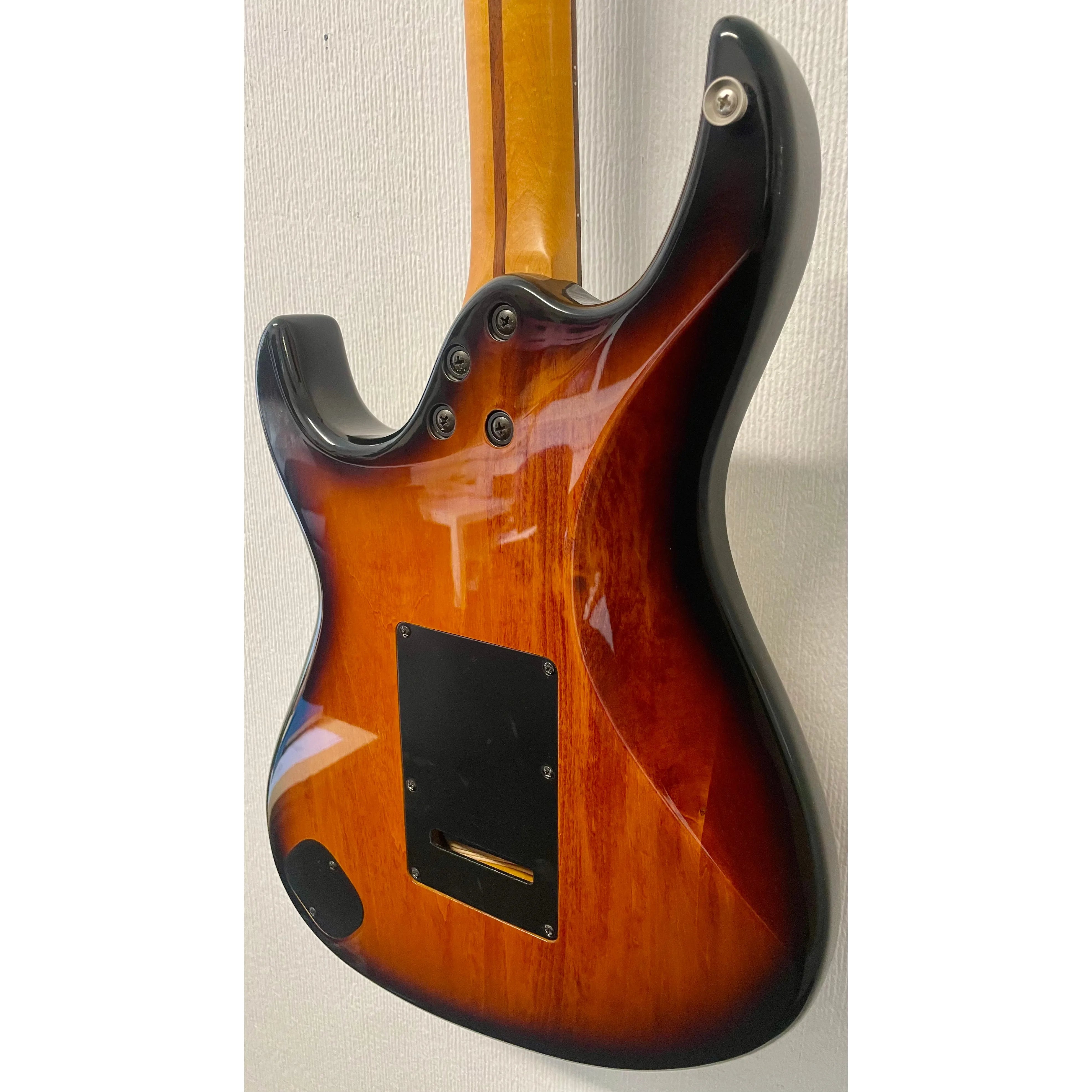 Cort G250 Double Cutaway Electric Guitar in Sunburst with Gigbag Pre-Owned