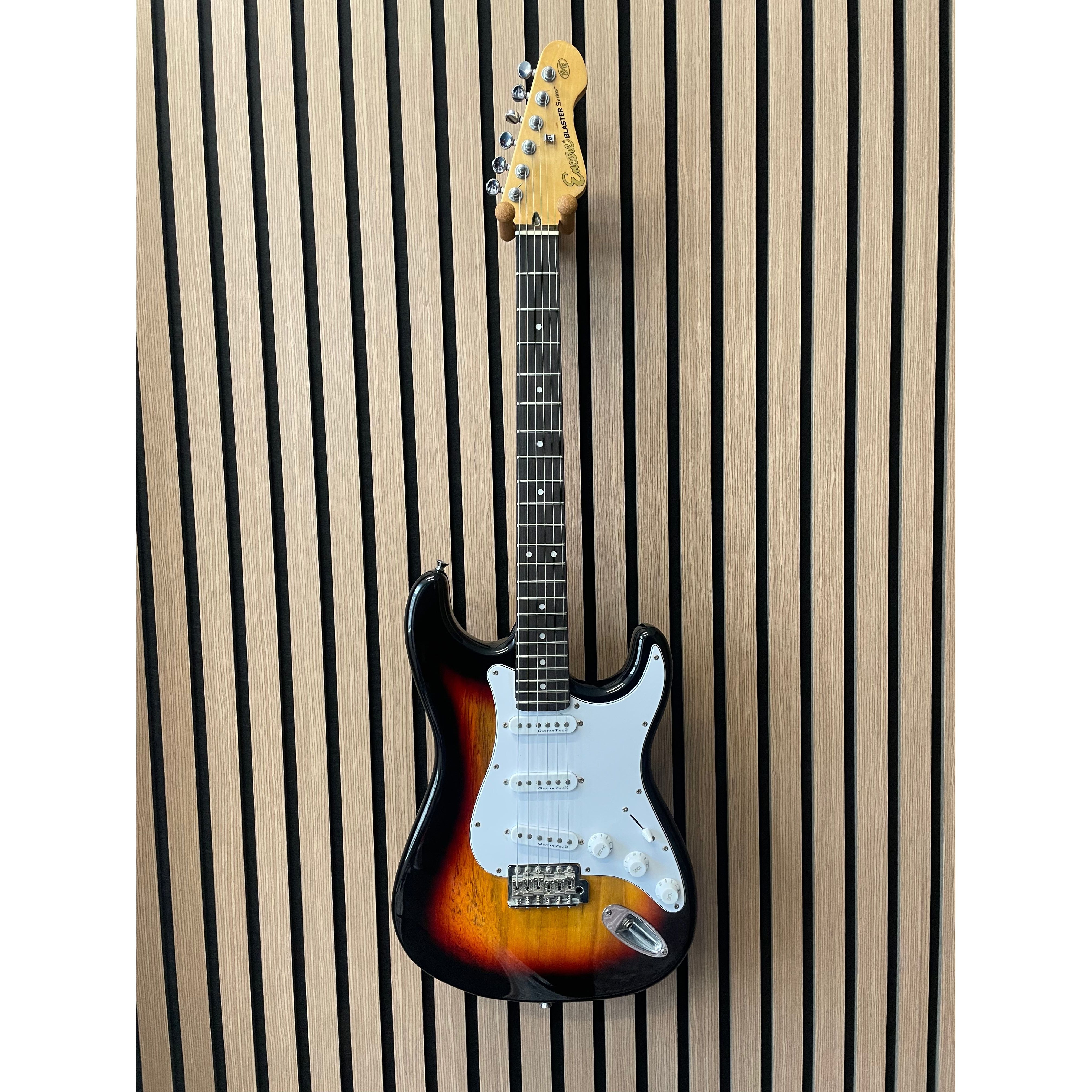 Encore Blaster Strat-Style Electric Guitar in Sunburst with Gigbag Pre-Owned