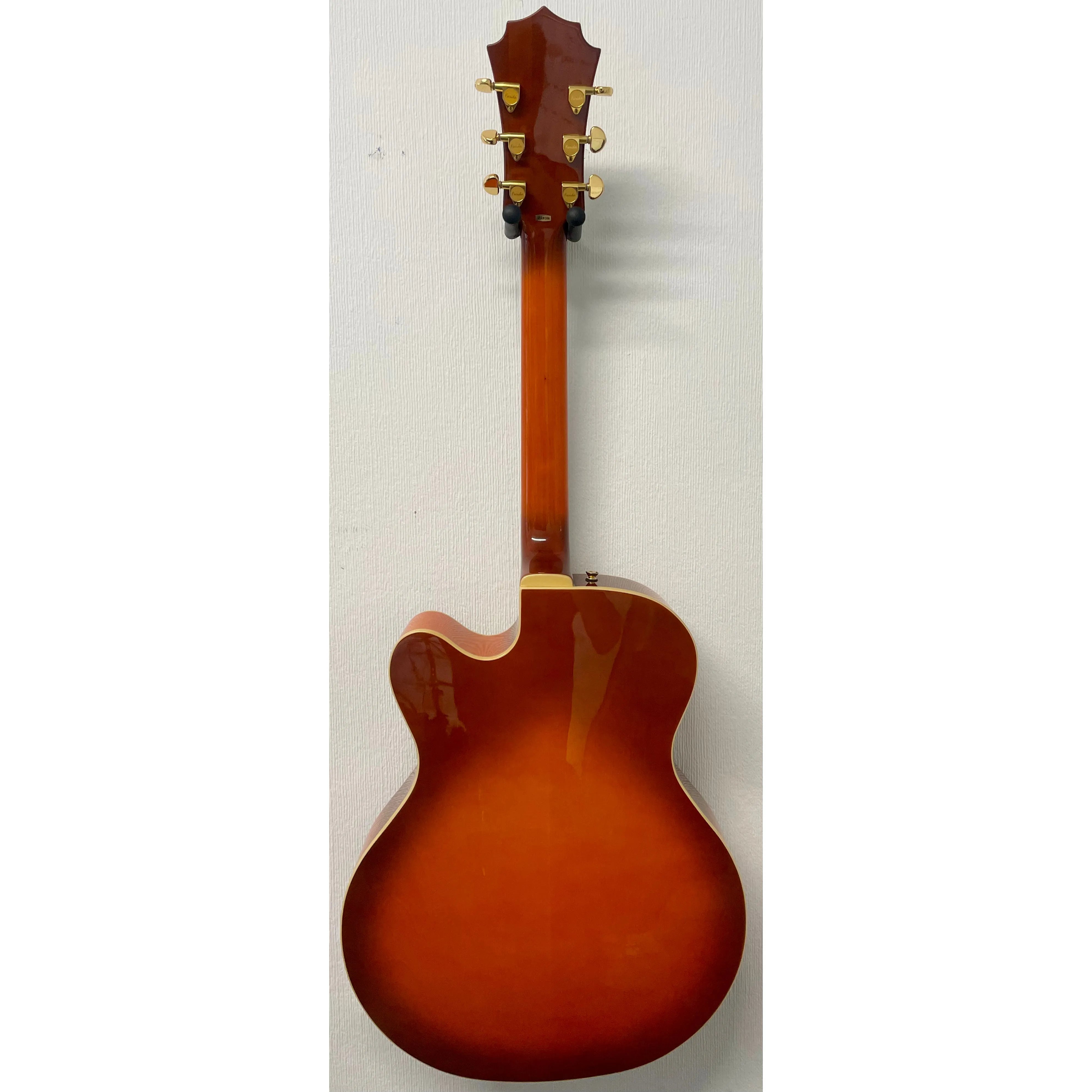 Farida FA-17-SP-FP Archtop Jazz Guitar in Orange with Hardcase Pre-Owned