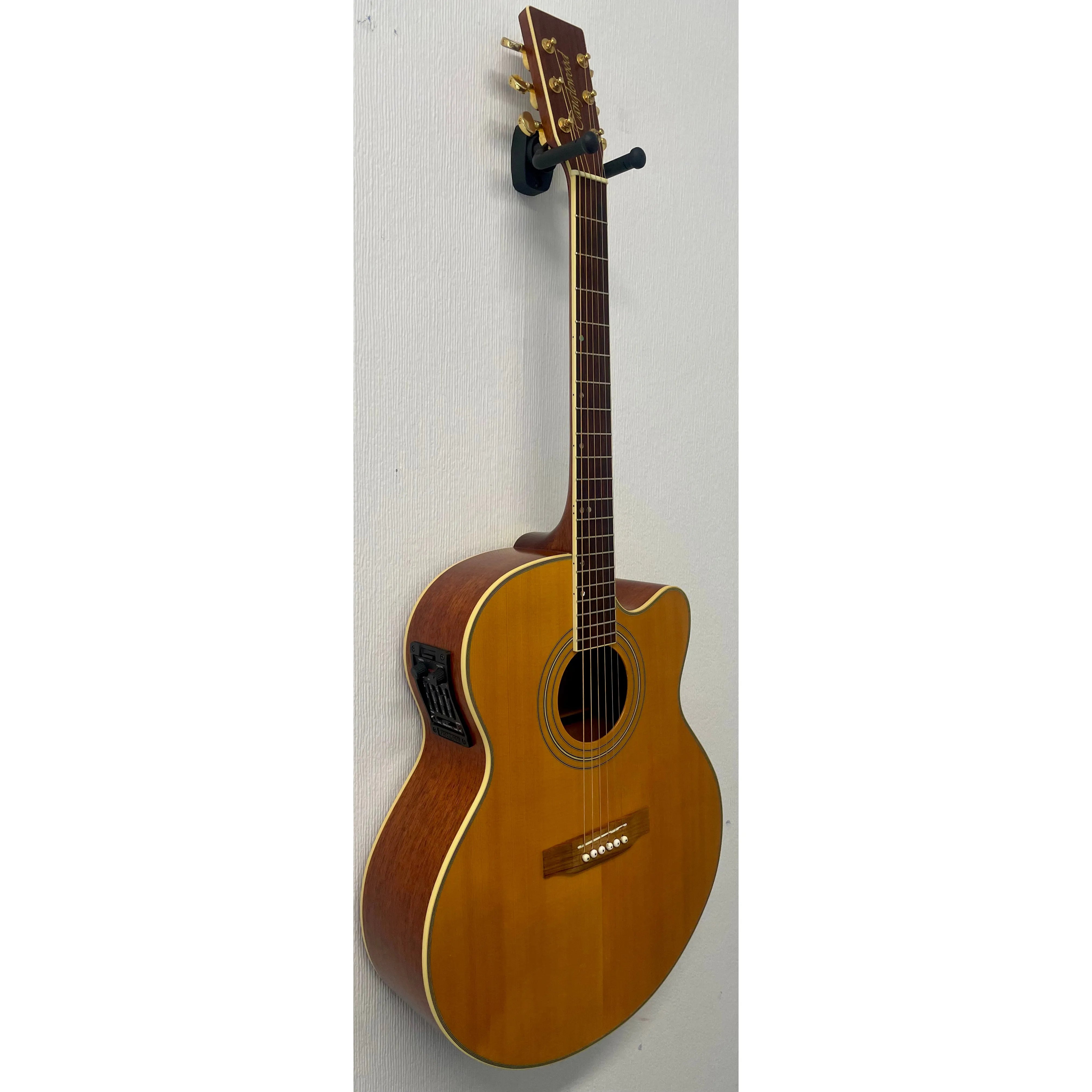 Tanglewood Electro Acoustic SJ 5X Electro Acoustic Guitar with Hardcase Pre-Owned