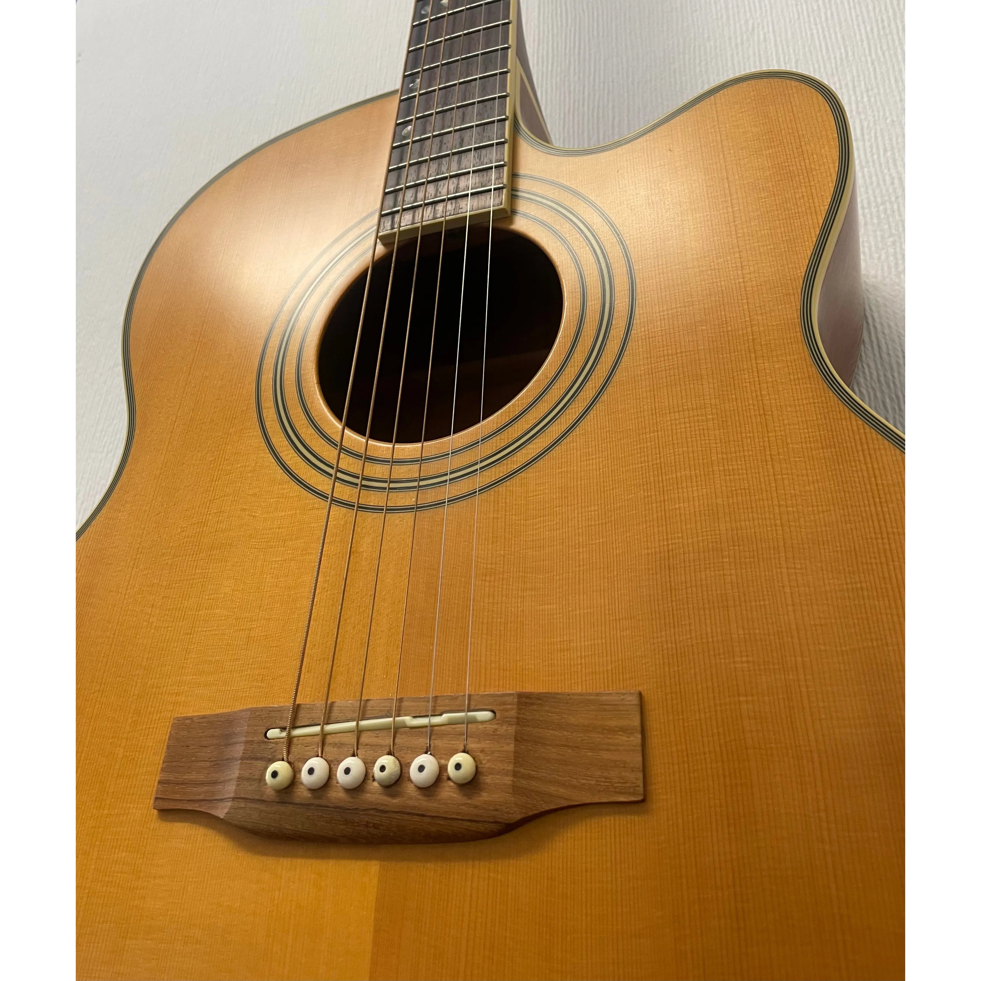 Tanglewood Electro Acoustic SJ 5X Electro Acoustic Guitar with Hardcase Pre-Owned