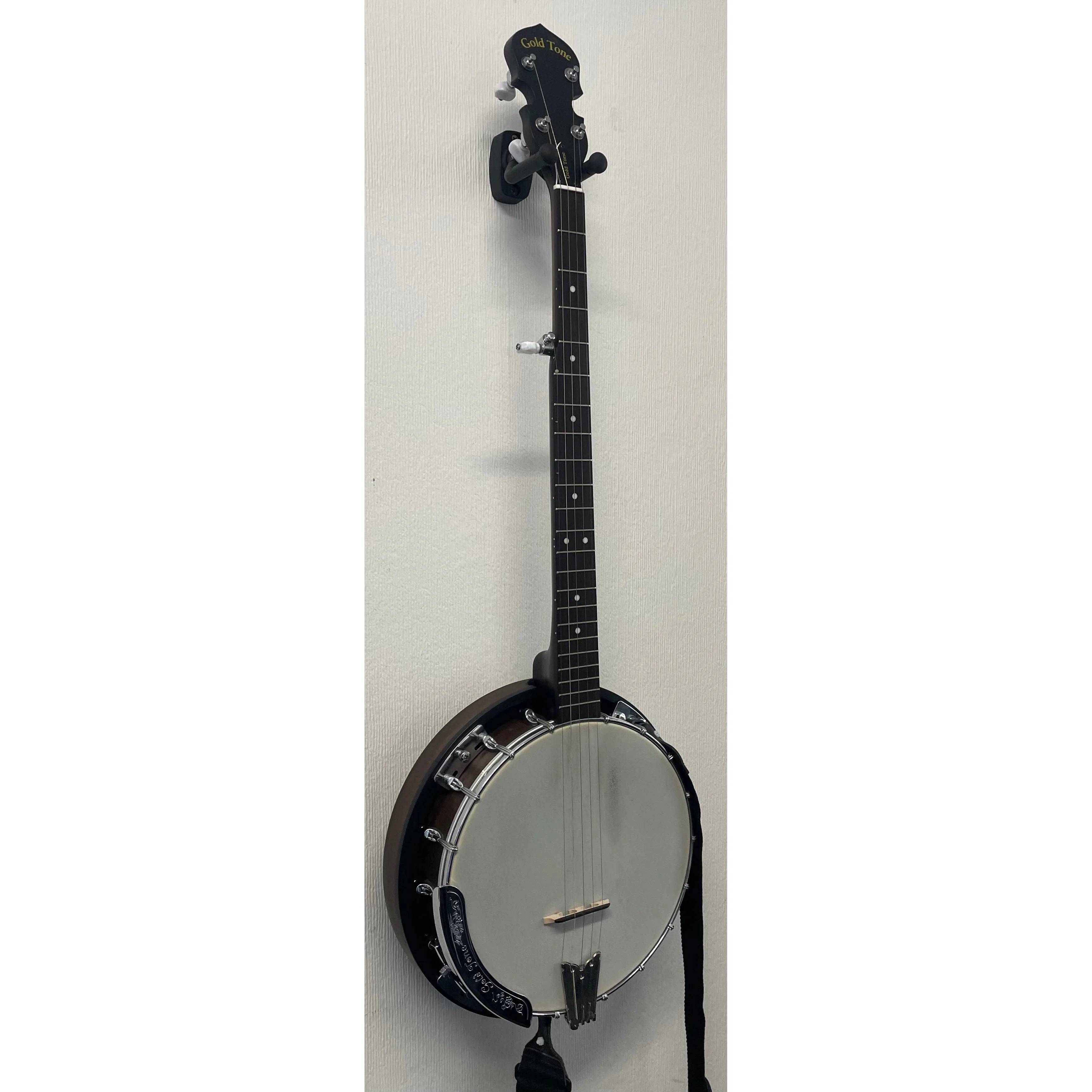 Gold Tone 5 String Closed Back Resonator Banjo with Hardcase and Strap Pre-Owned