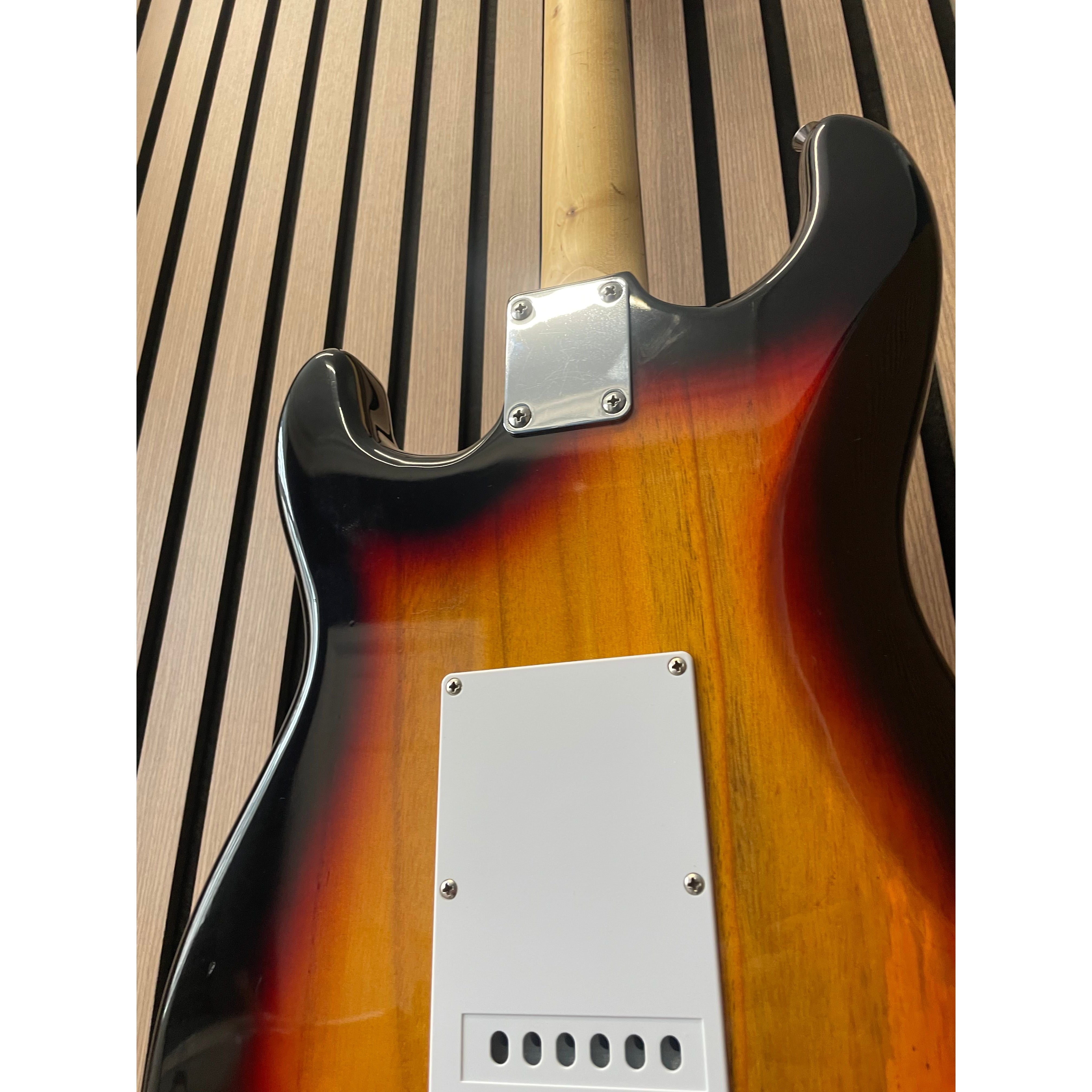 Encore Blaster Strat-Style Electric Guitar in Sunburst with Gigbag Pre-Owned