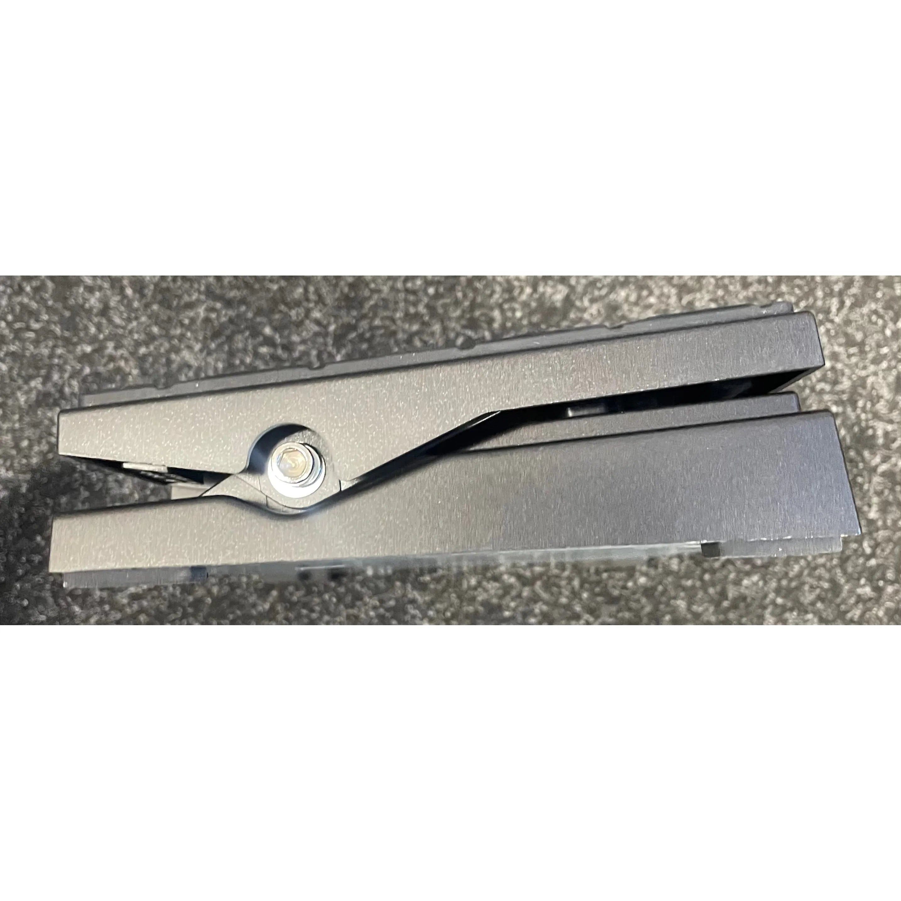 NUX MG300 Effects Pedal With Power Supply Pre-Owned