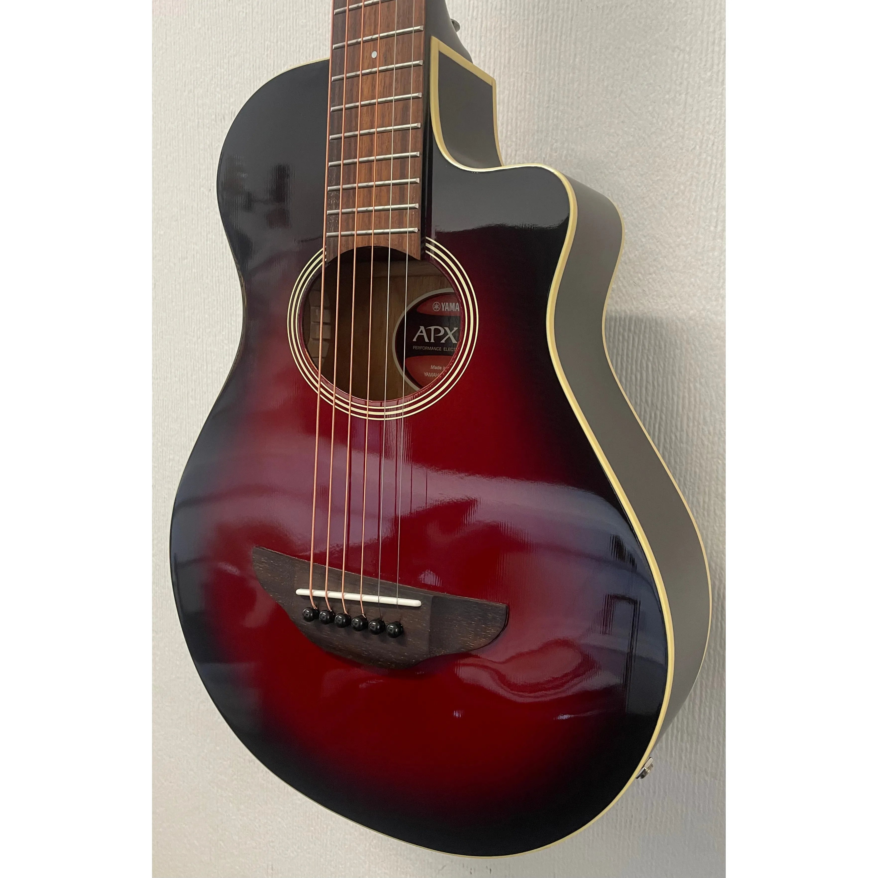 Yamaha APXT2 3/4 Travel Size Electro Acoustic Guitar with Gigbag Pre-Owned