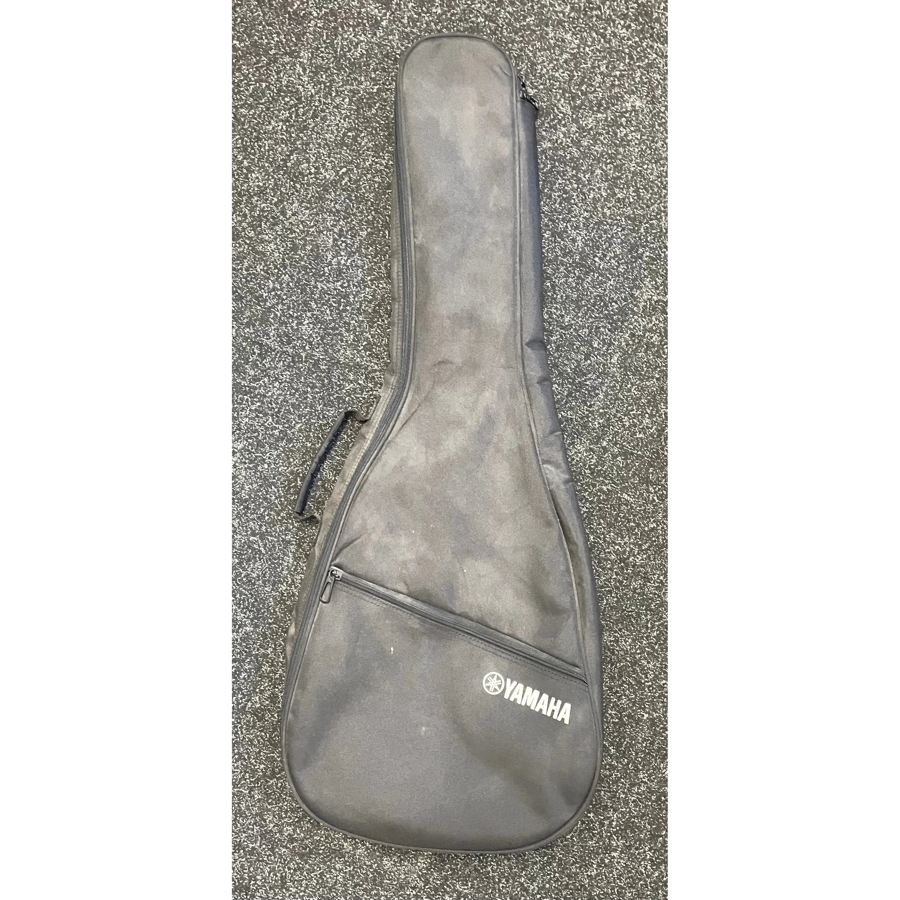 Yamaha APXT2 3/4 Travel Size Electro Acoustic Guitar with Gigbag Pre-Owned