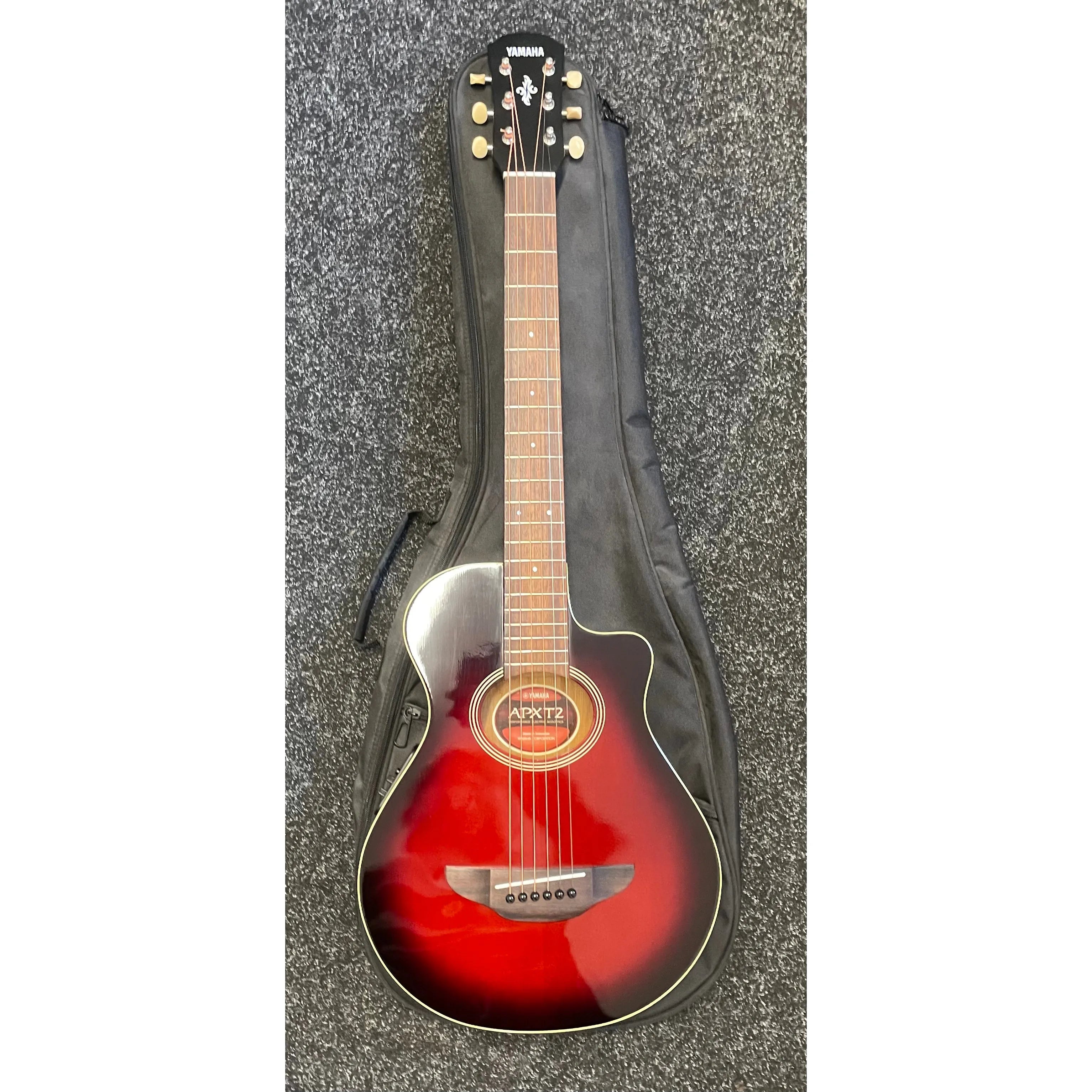 Yamaha APXT2 3/4 Travel Size Electro Acoustic Guitar with Gigbag Pre-Owned