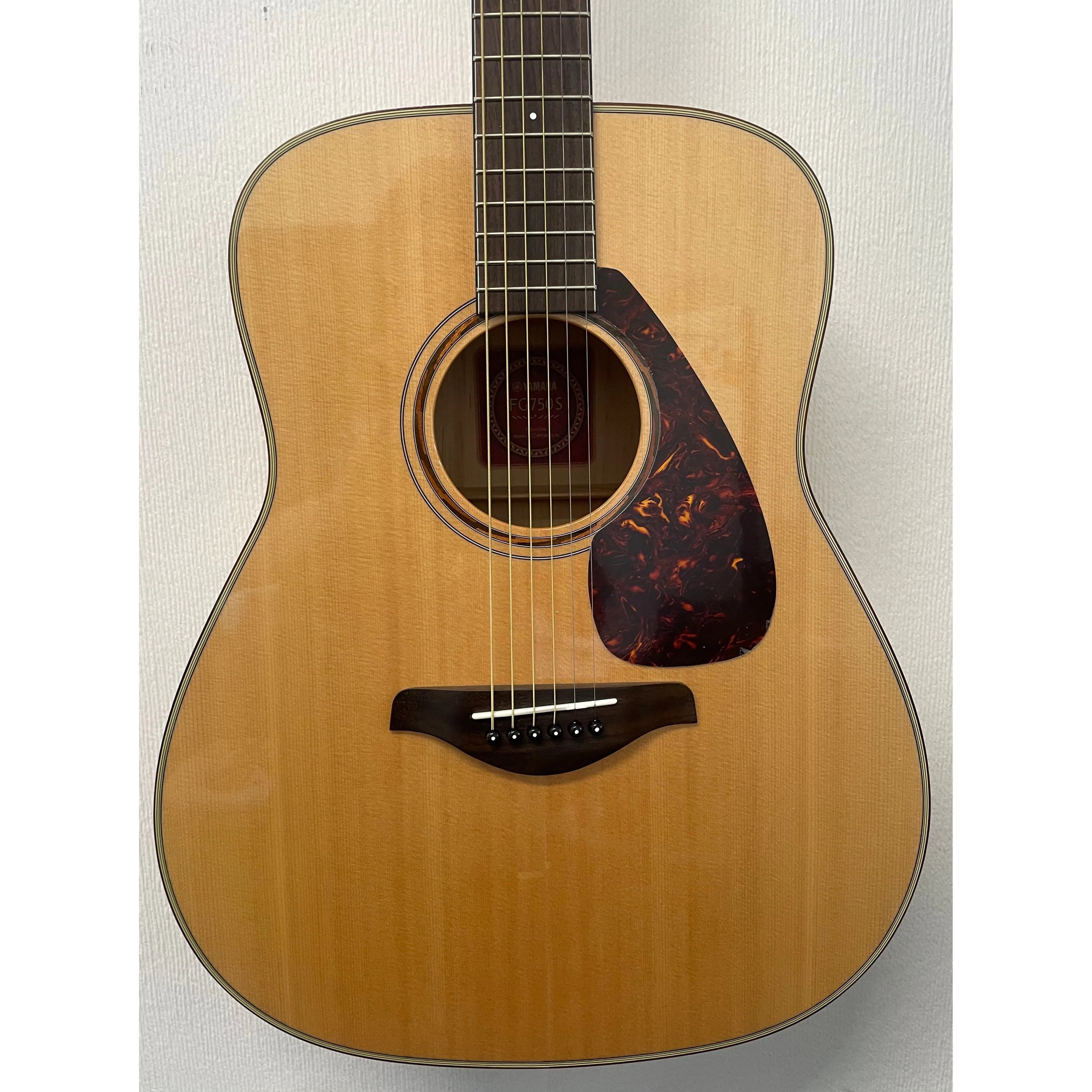 Yamaha FG750S Acoustic Guitar with Case Pre-Owned