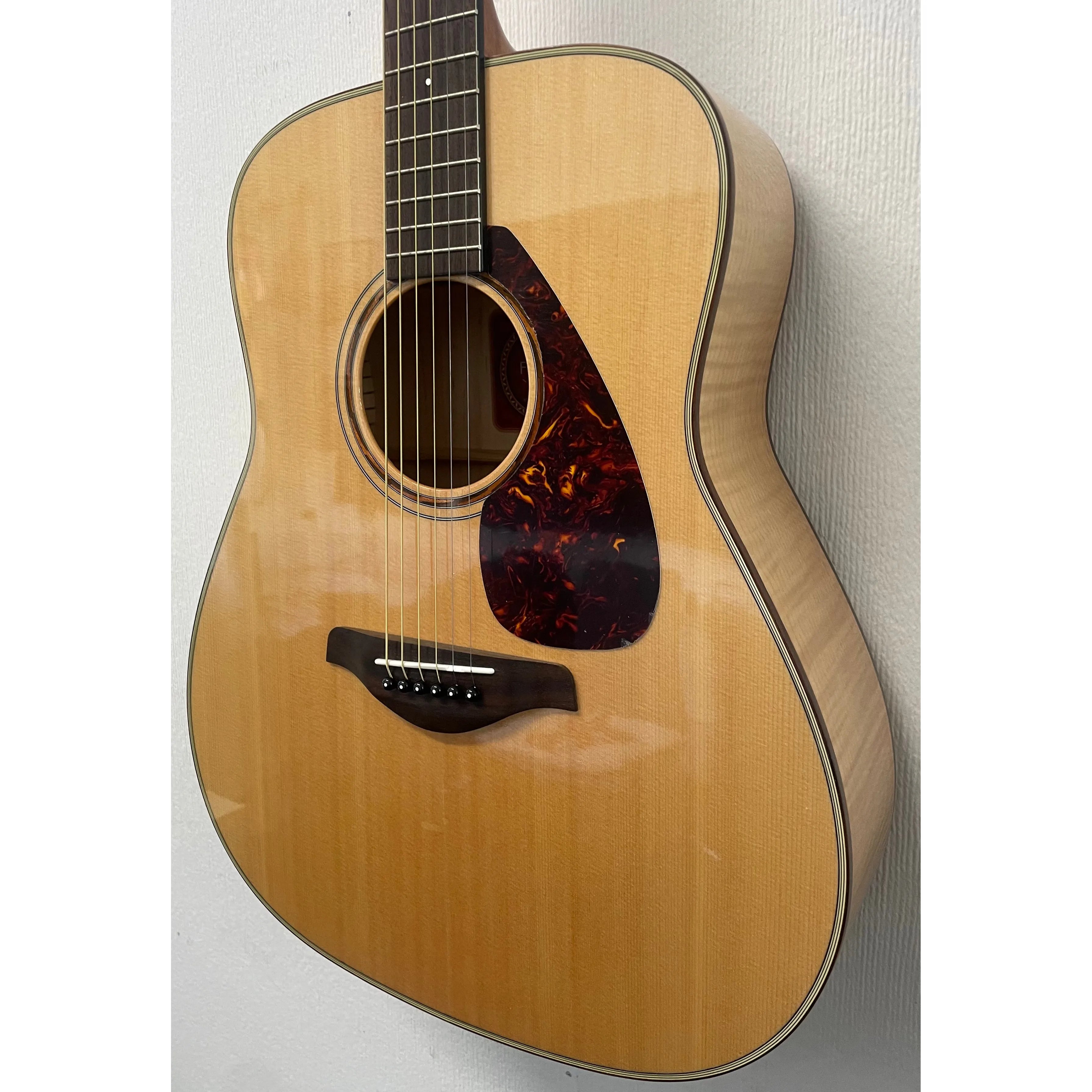 Yamaha FG750S Acoustic Guitar with Case Pre-Owned