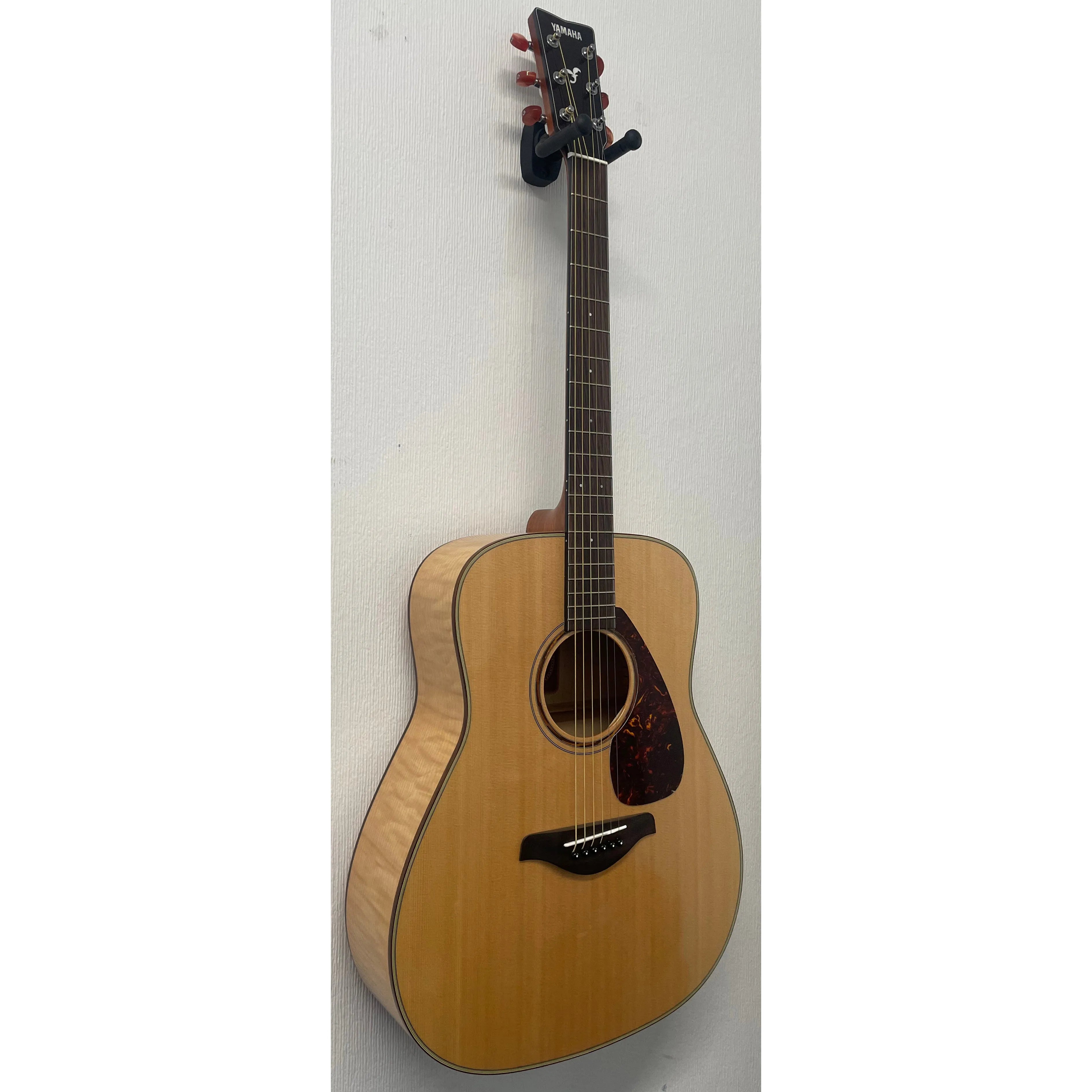 Yamaha FG750S Acoustic Guitar with Case Pre-Owned