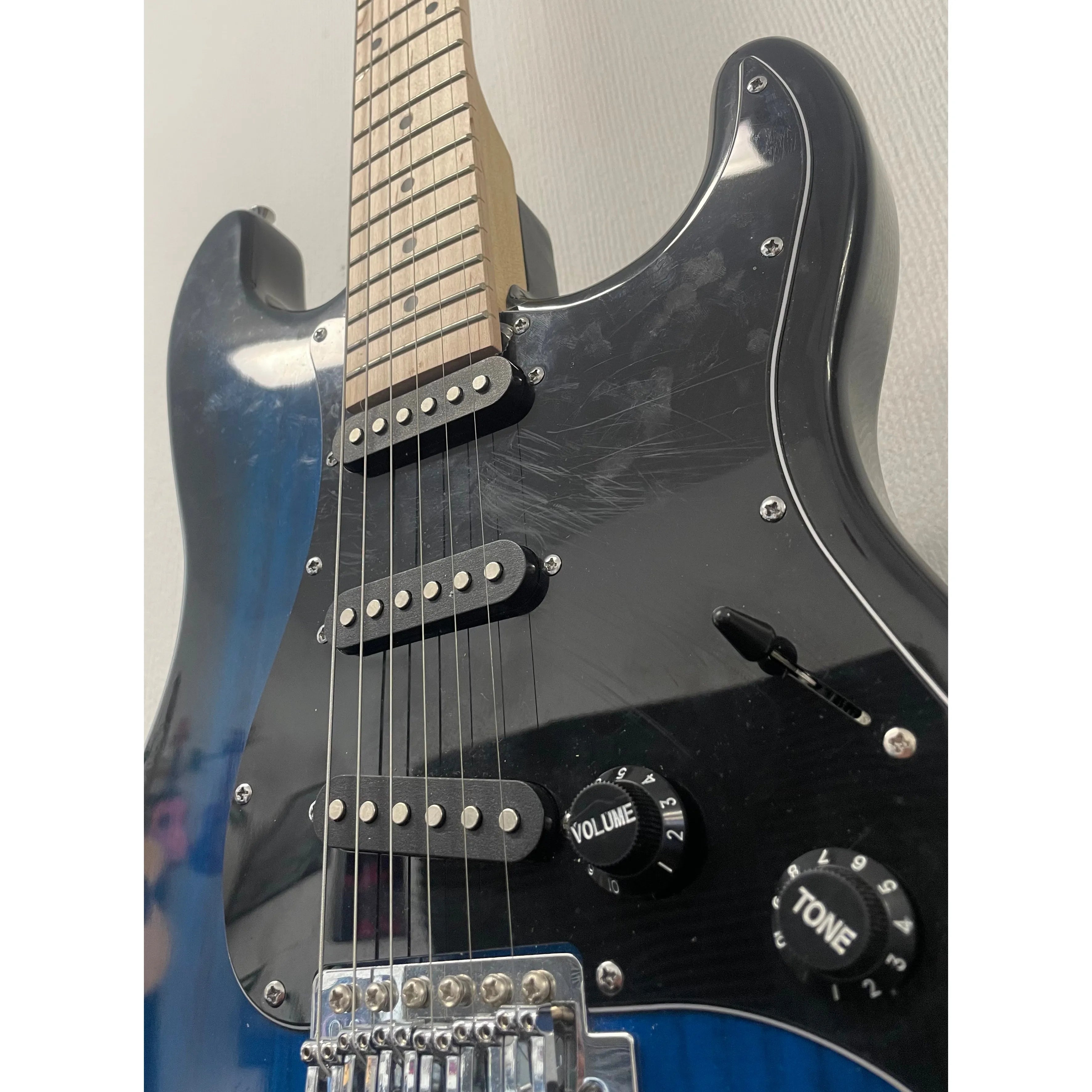 Glarry GST Stratocaster Style Electric Guitar in Blue Pre-Owned